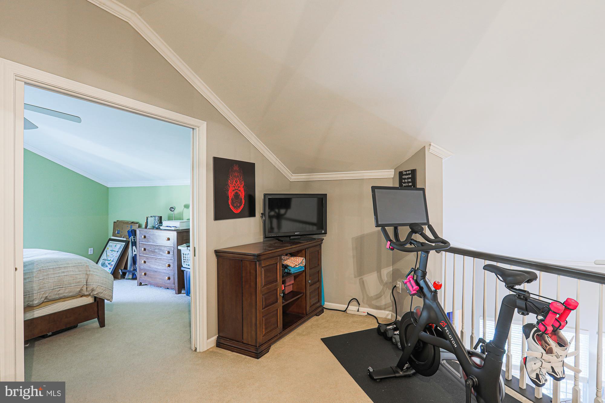 HEARTHSTONE AT VILLAGE SQUARE - Residential