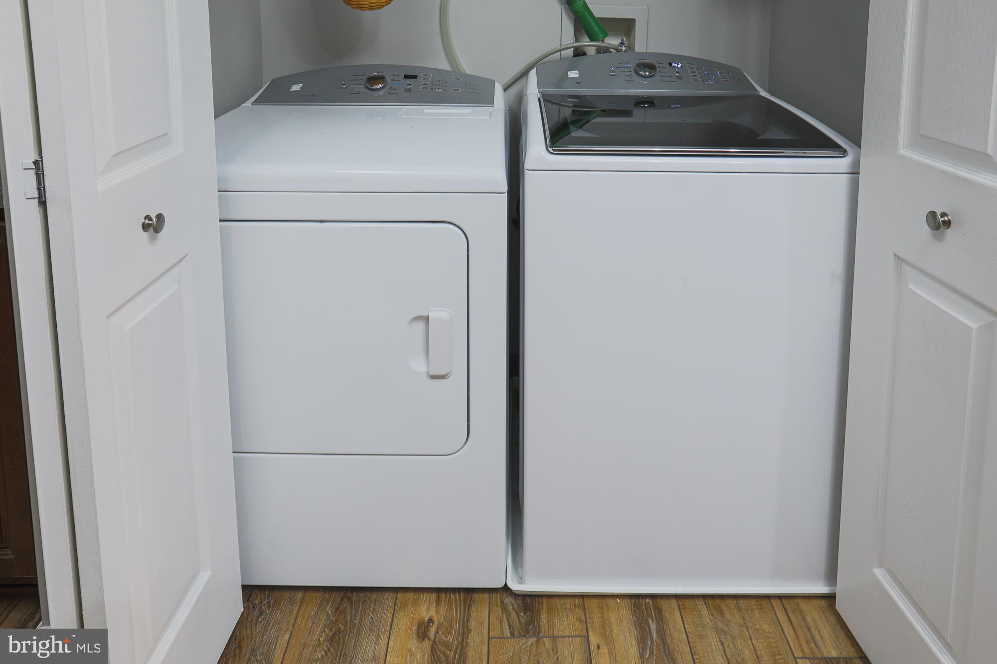 HEARTHSTONE AT VILLAGE SQUARE - Residential