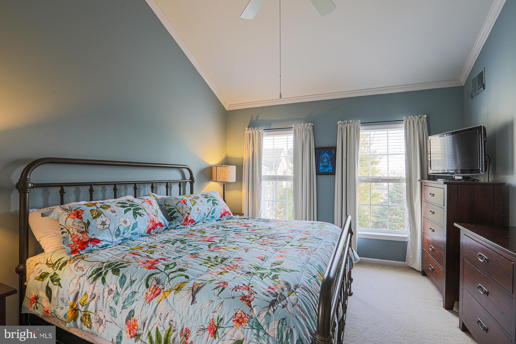 HEARTHSTONE AT VILLAGE SQUARE - Residential