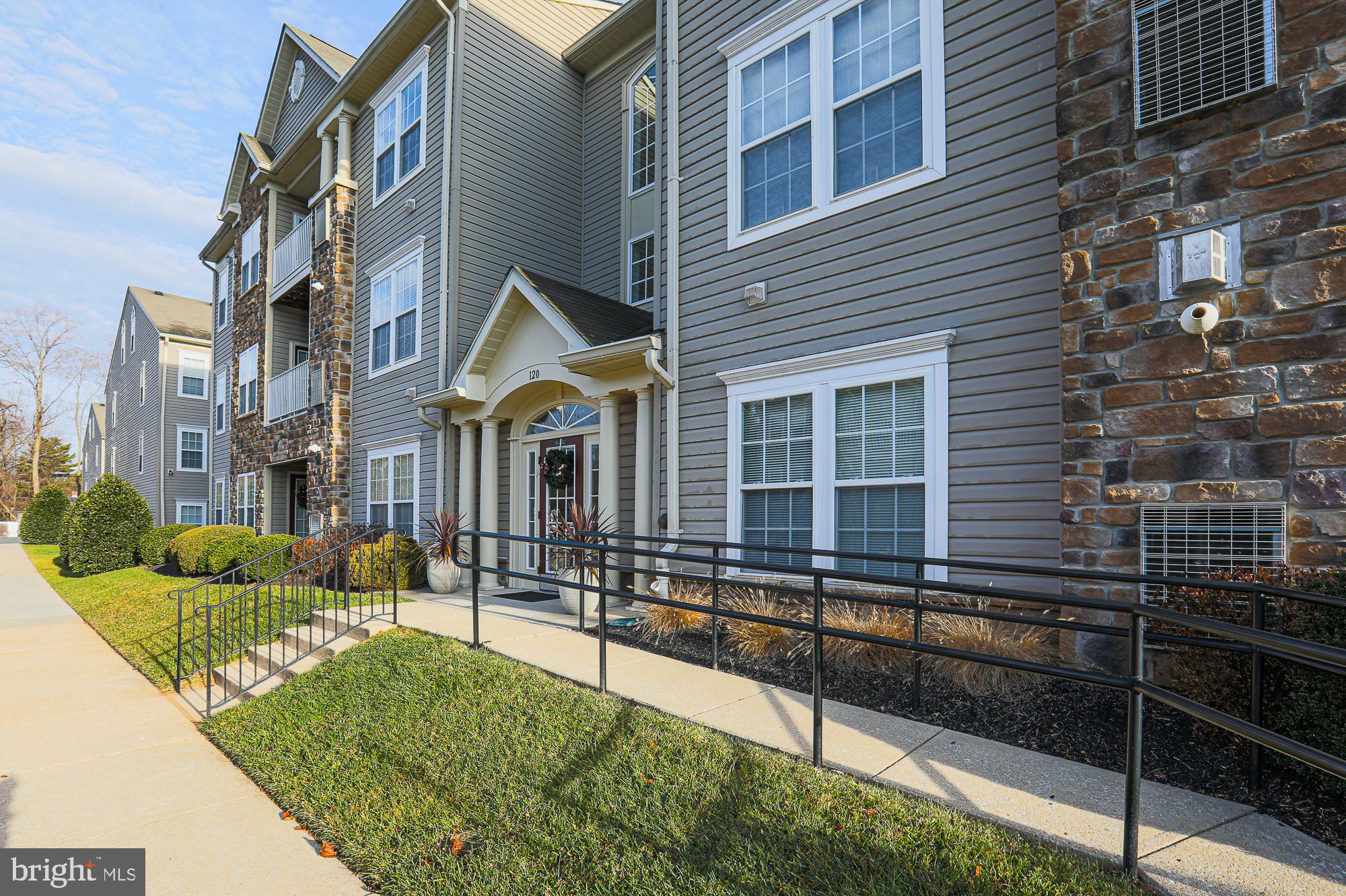 HEARTHSTONE AT VILLAGE SQUARE - Residential