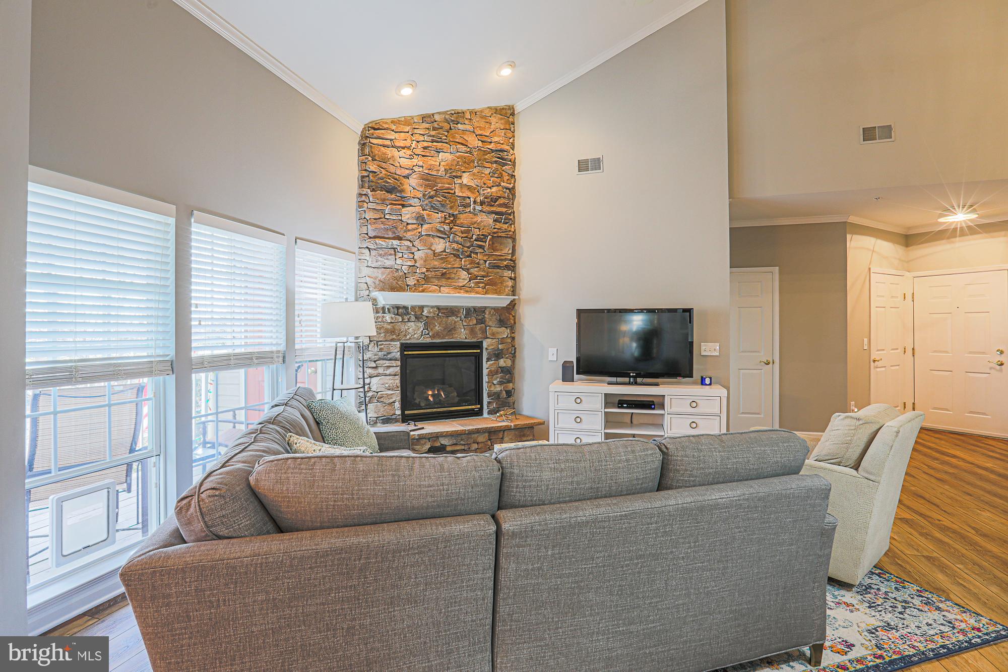 HEARTHSTONE AT VILLAGE SQUARE - Residential