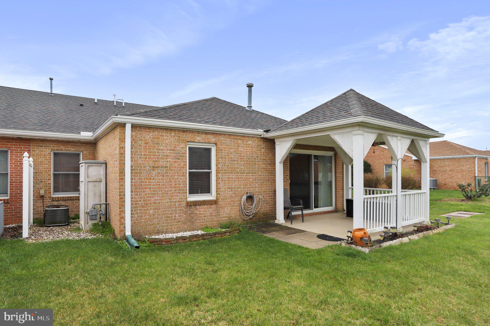 SOUTH POINTE - Residential