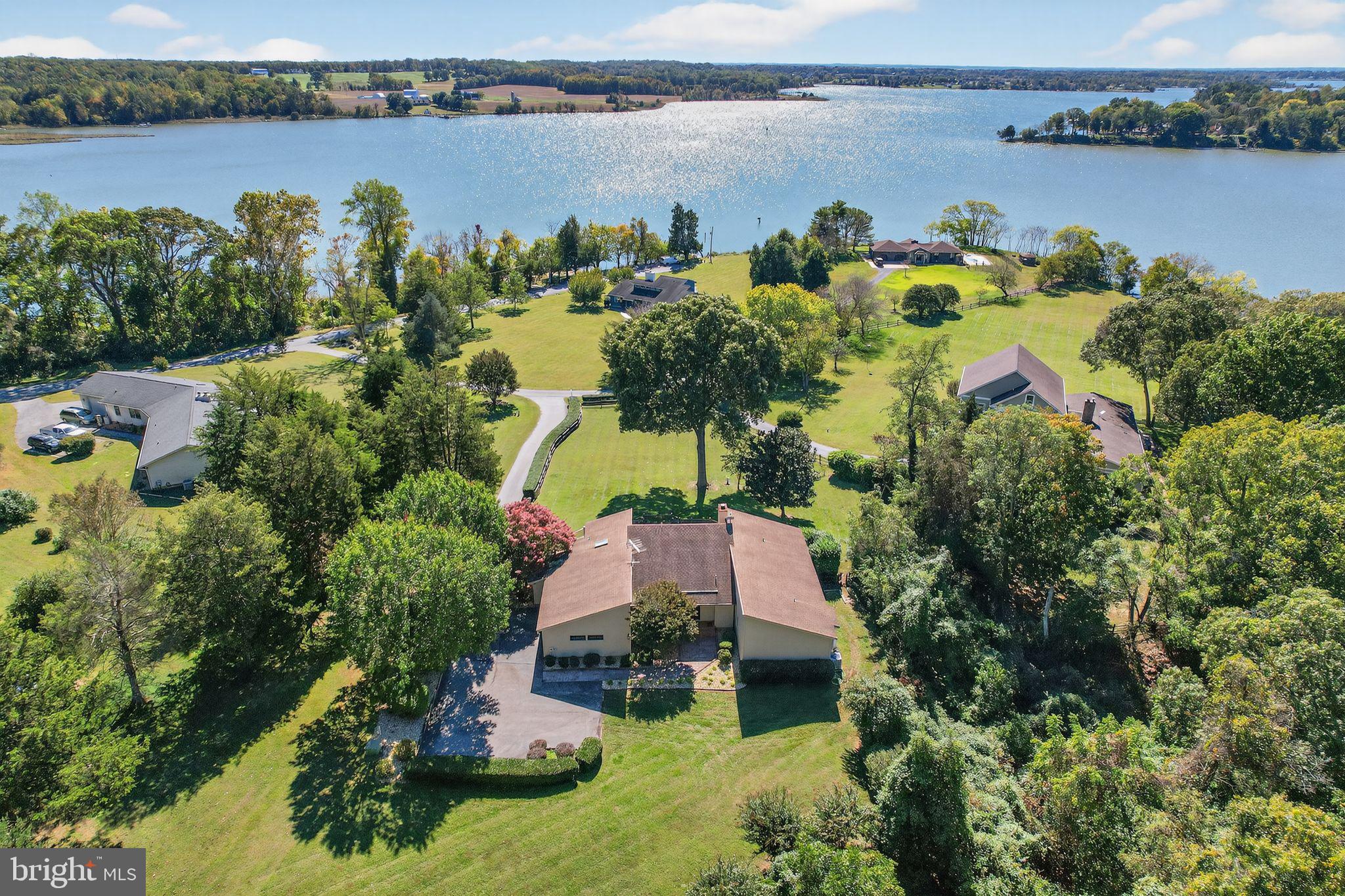 41832 FOXWELL POINT LANE