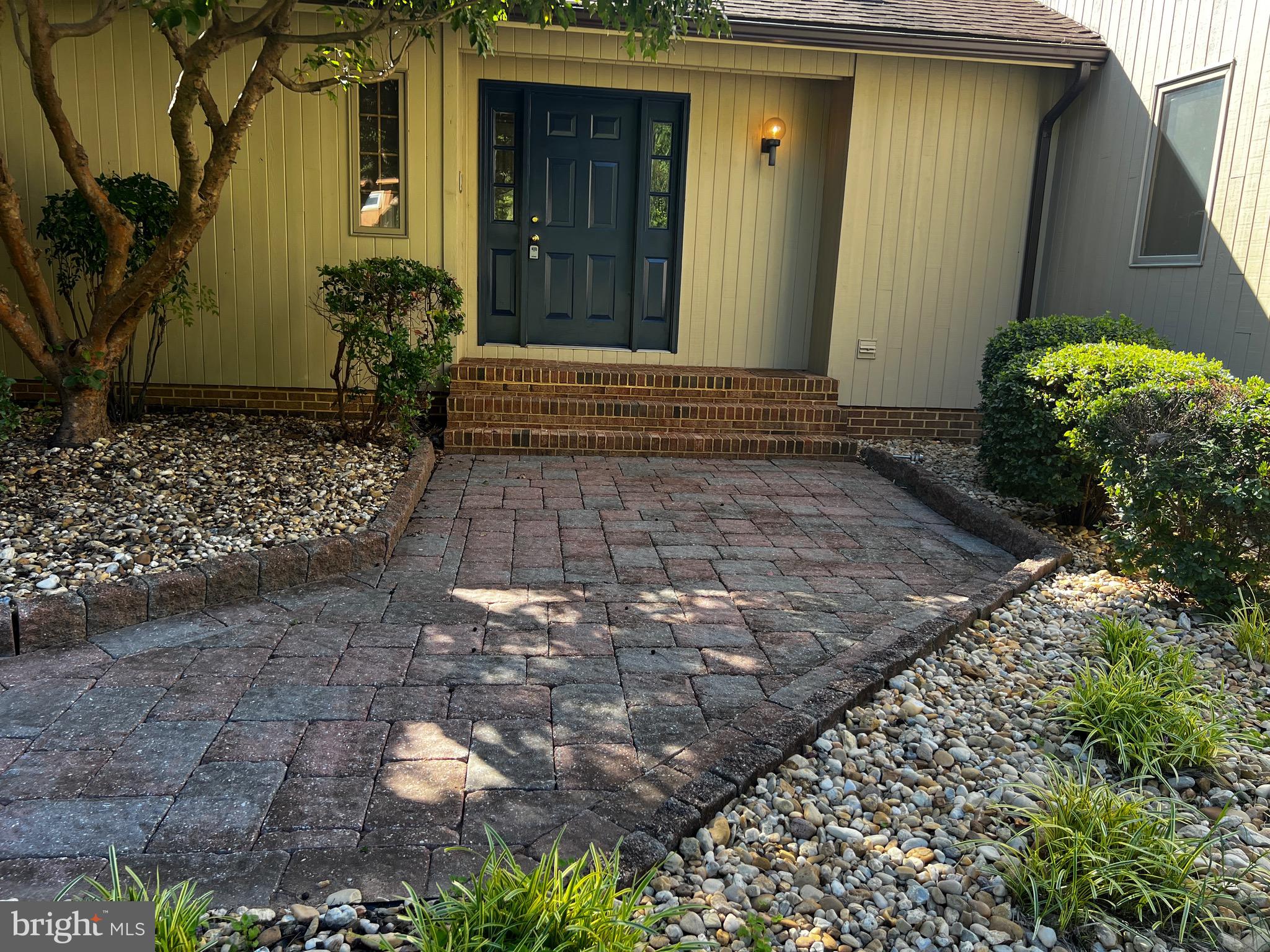 41832 FOXWELL POINT LANE