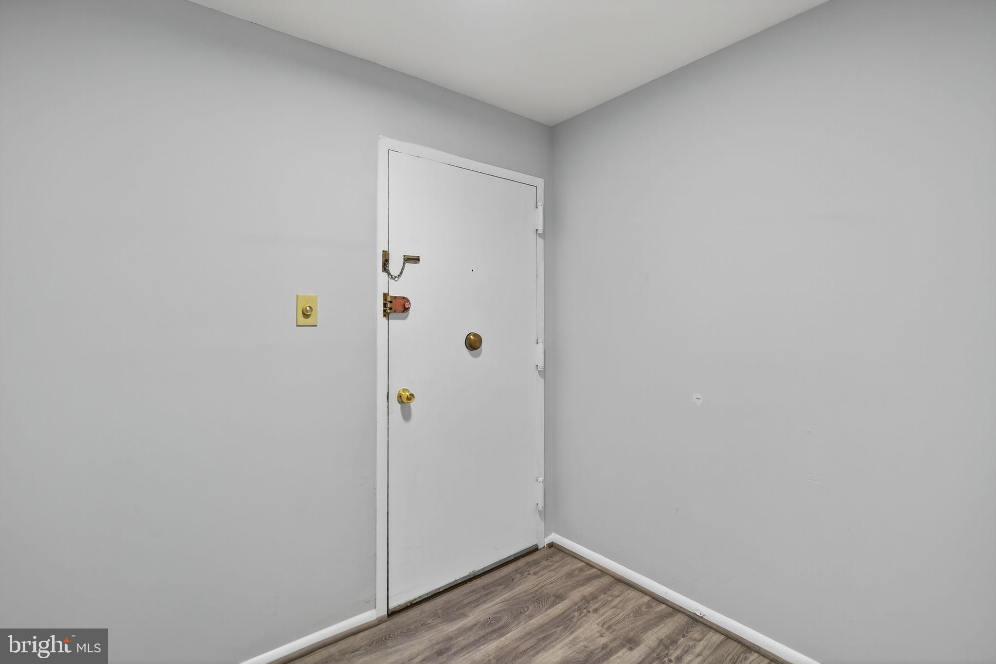 2211 GREENERY LANE 103-6