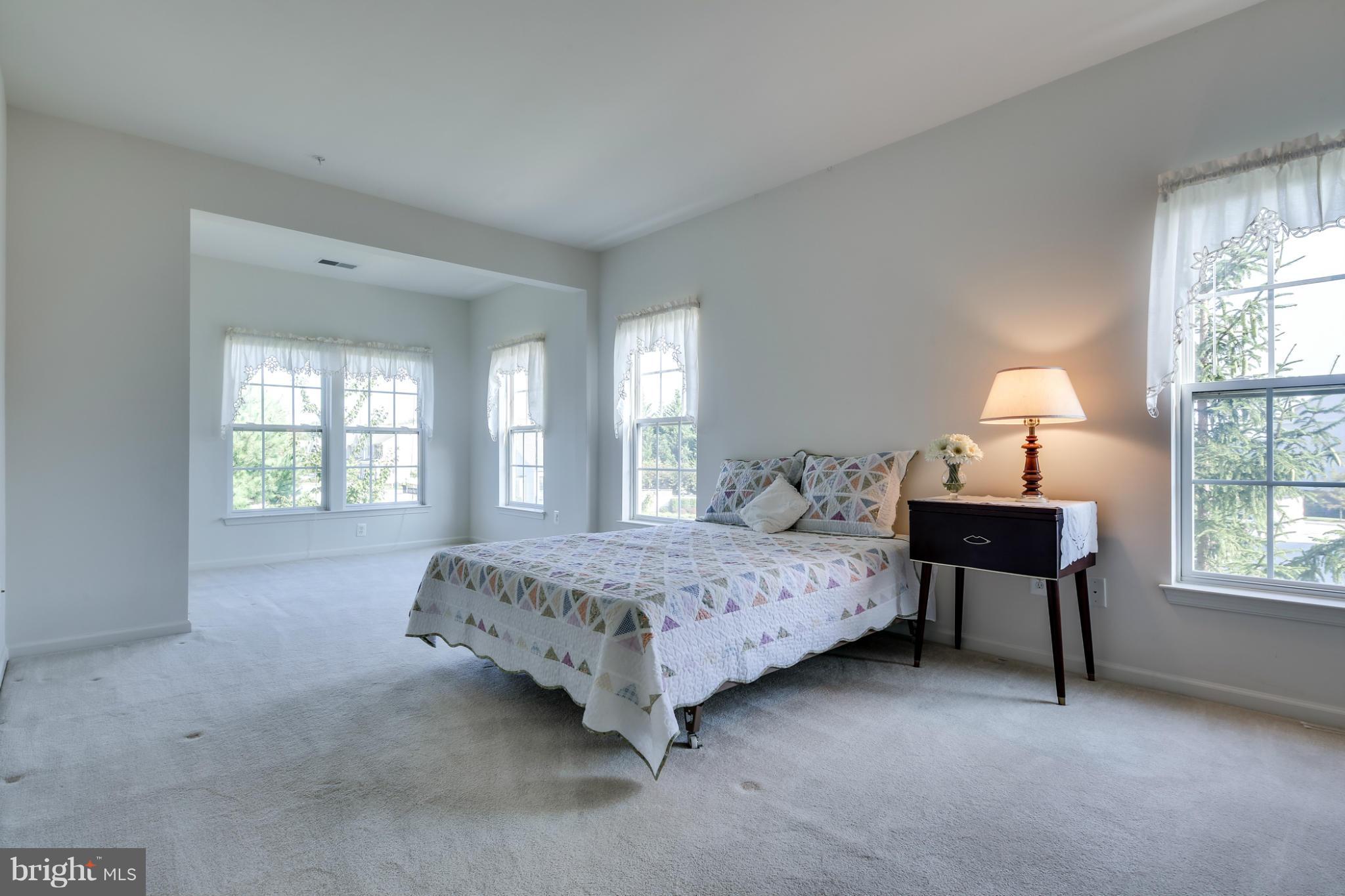 HEARTHSTONE AT VILLAGE CREST CONDOMINIUMS - Residential