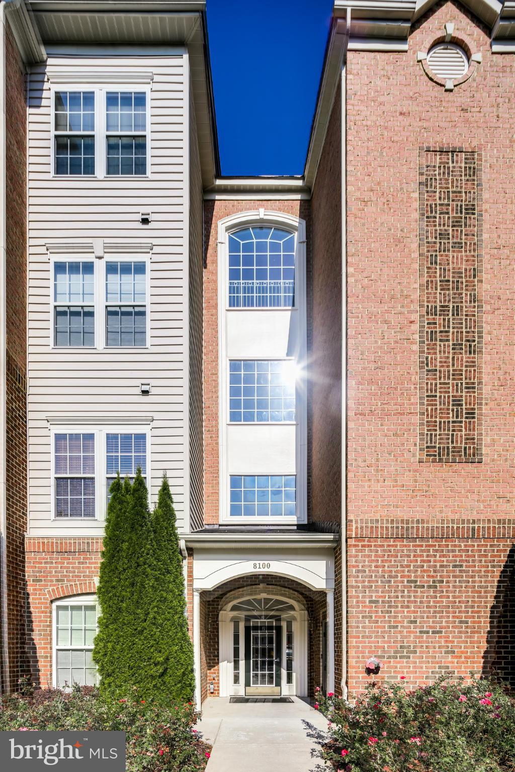 HEARTHSTONE AT VILLAGE CREST CONDOMINIUMS - Residential