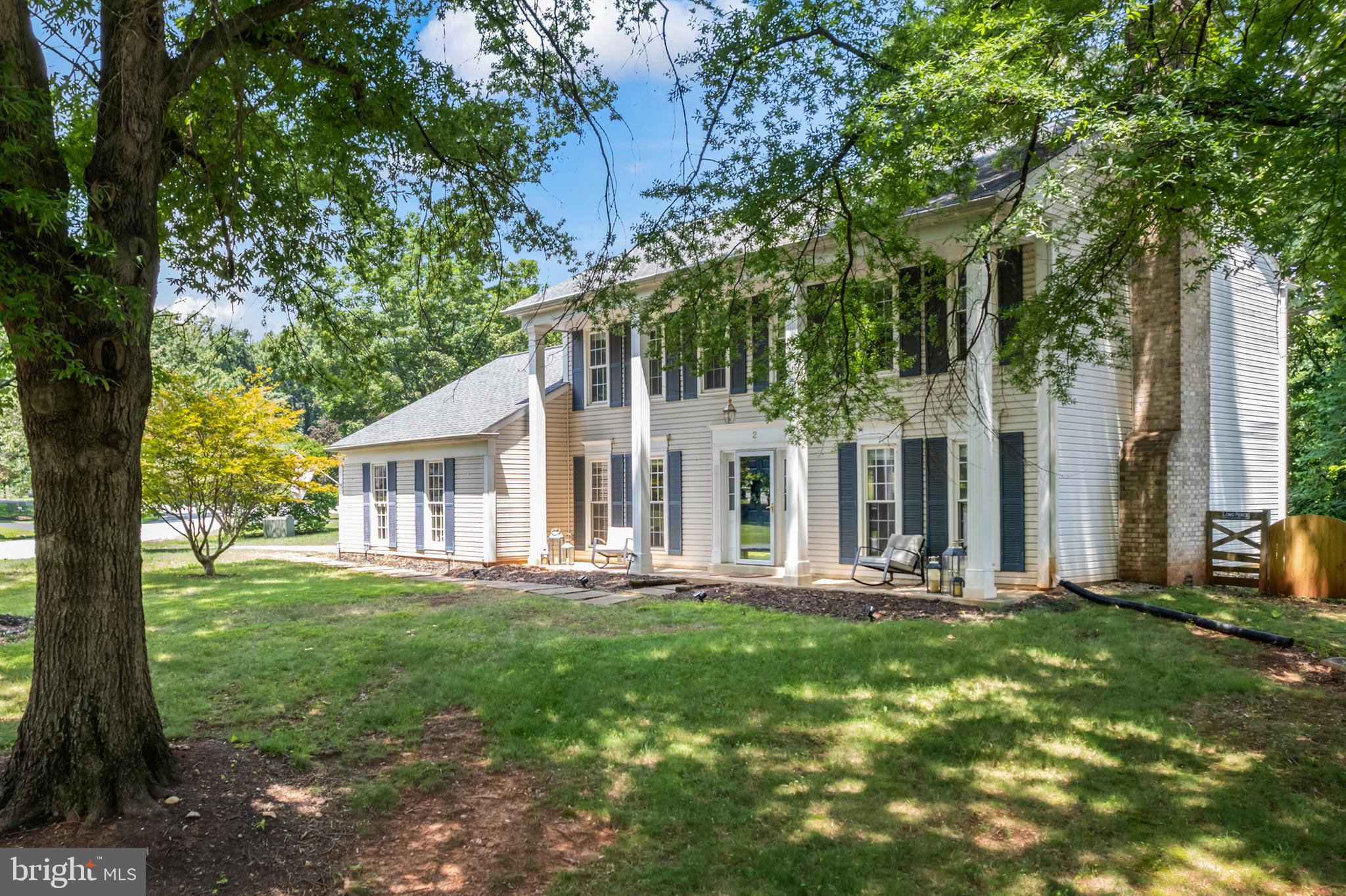 2 WEST COURT