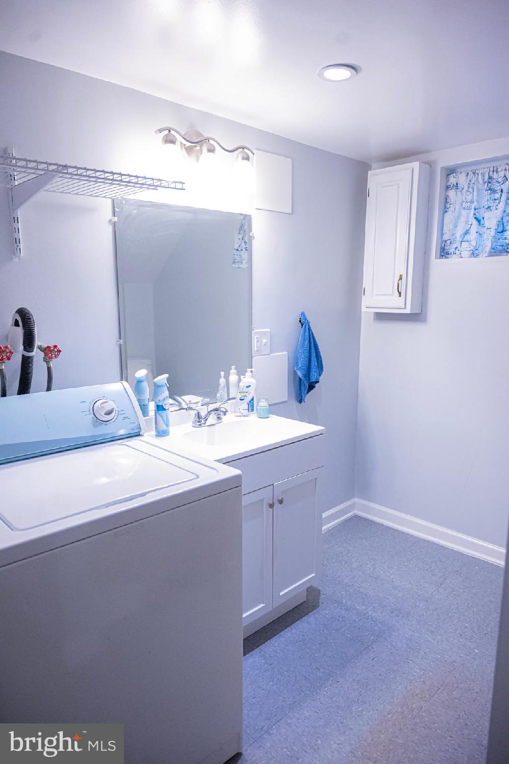 CAMPFIELD GARDENS - Residential