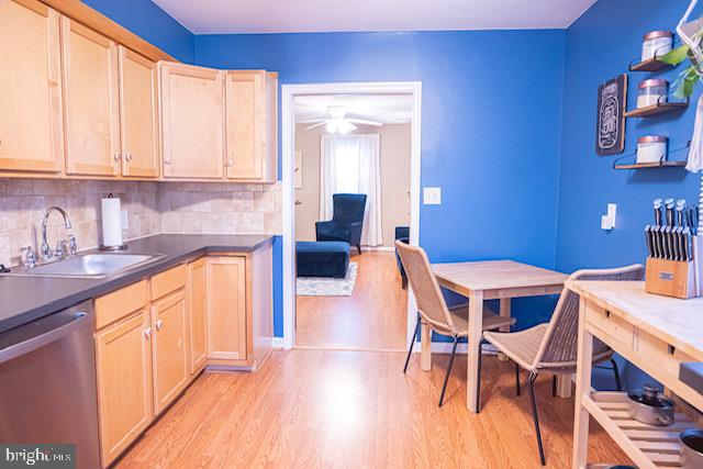 CAMPFIELD GARDENS - Residential