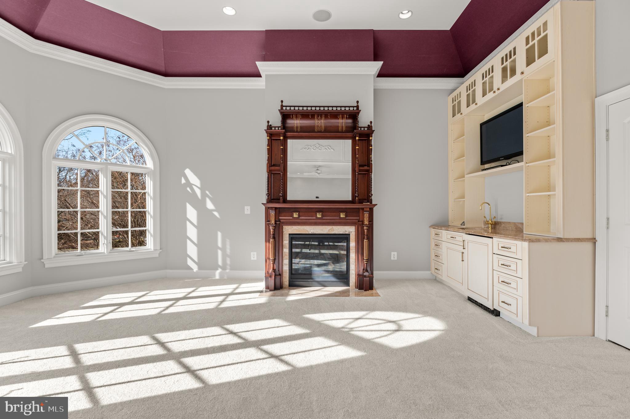 SALONA VILLAGE - Residential