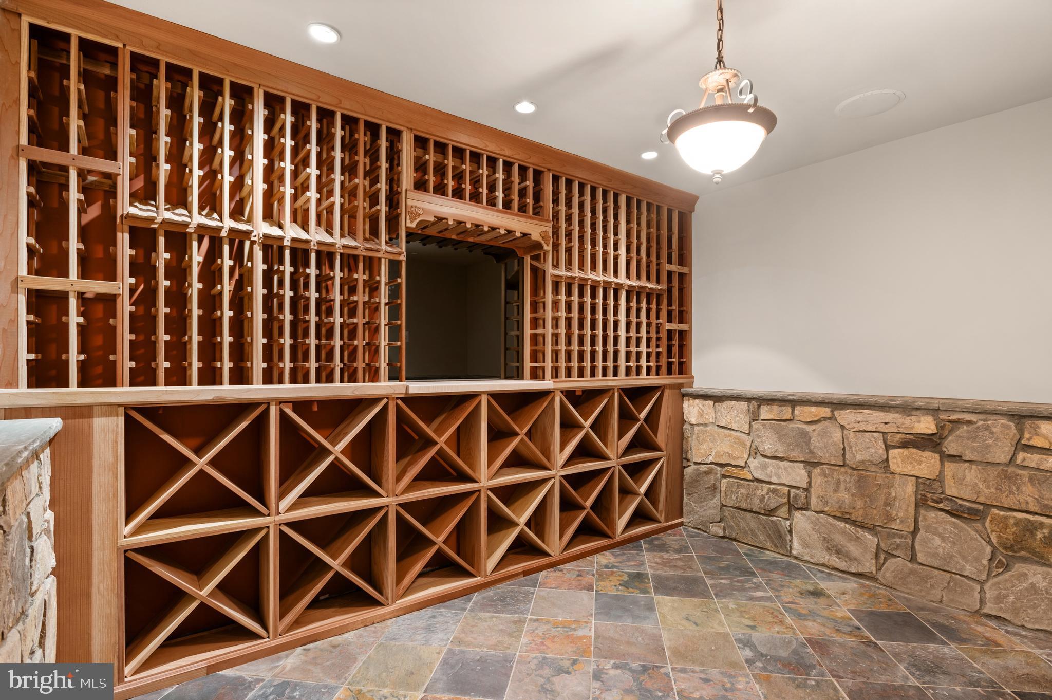 SALONA VILLAGE - Residential