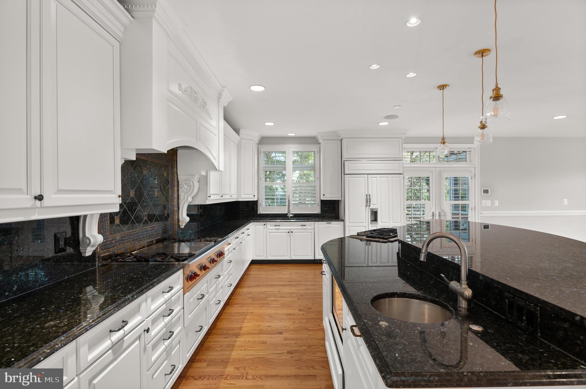 SALONA VILLAGE - Residential