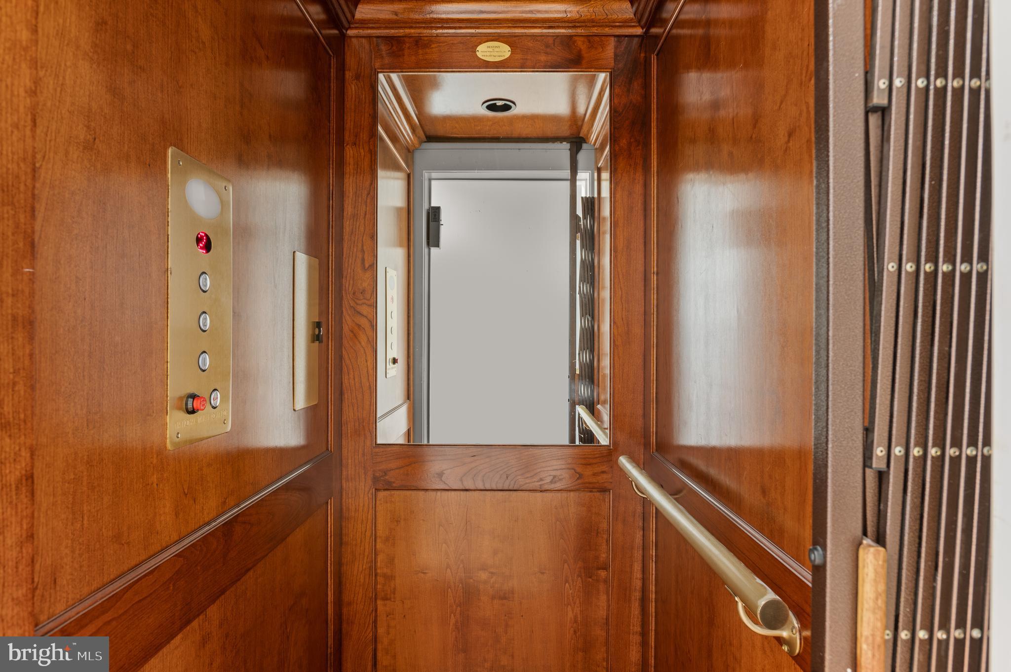 SALONA VILLAGE - Residential