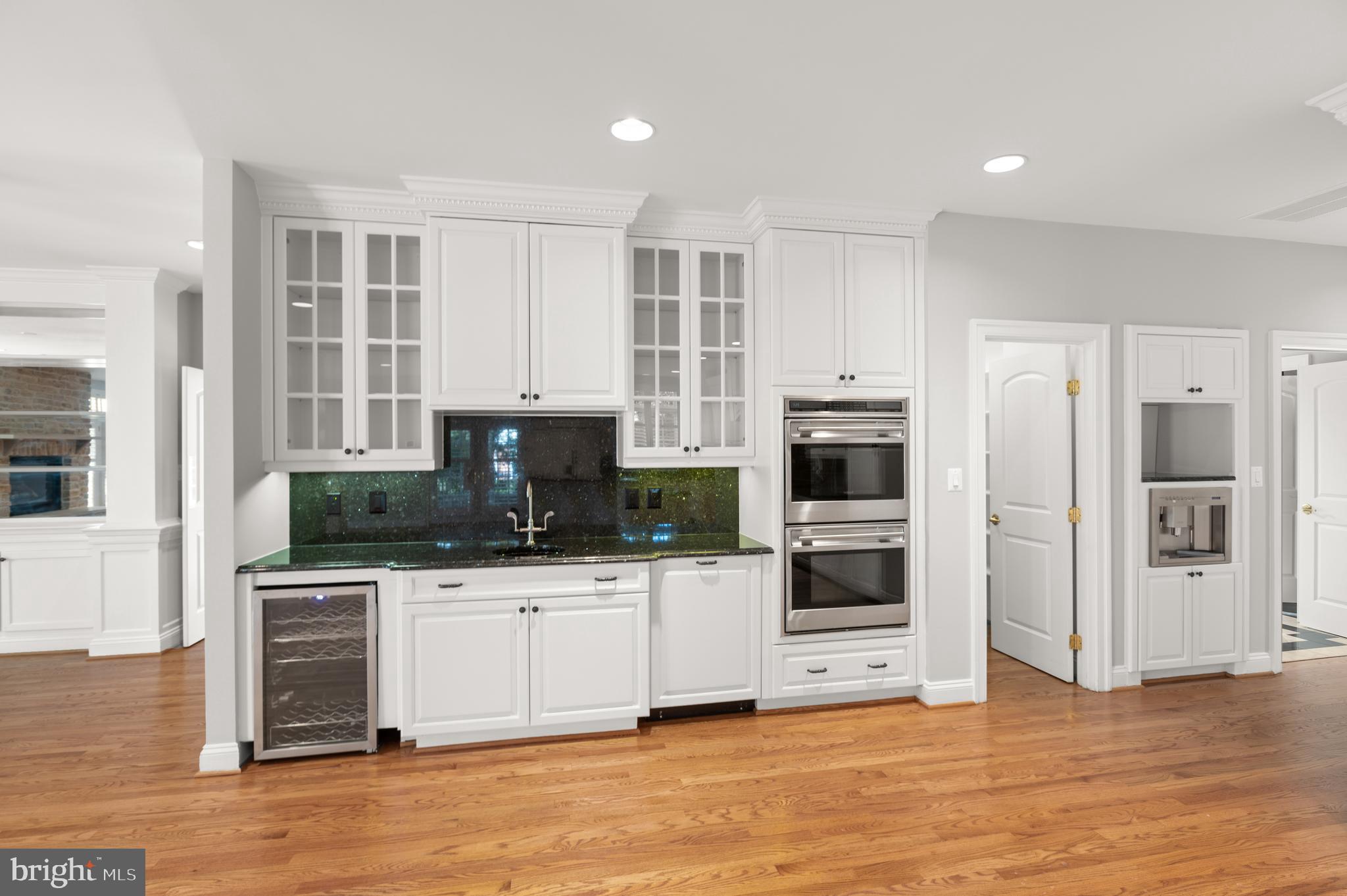 SALONA VILLAGE - Residential