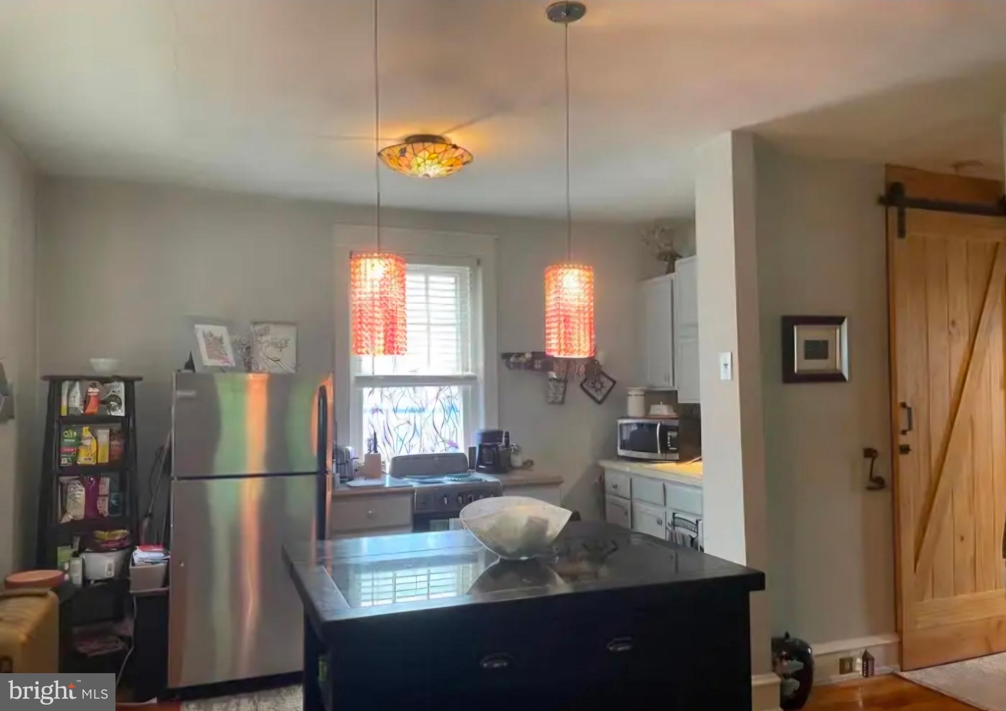 ROXBOROUGH - Residential