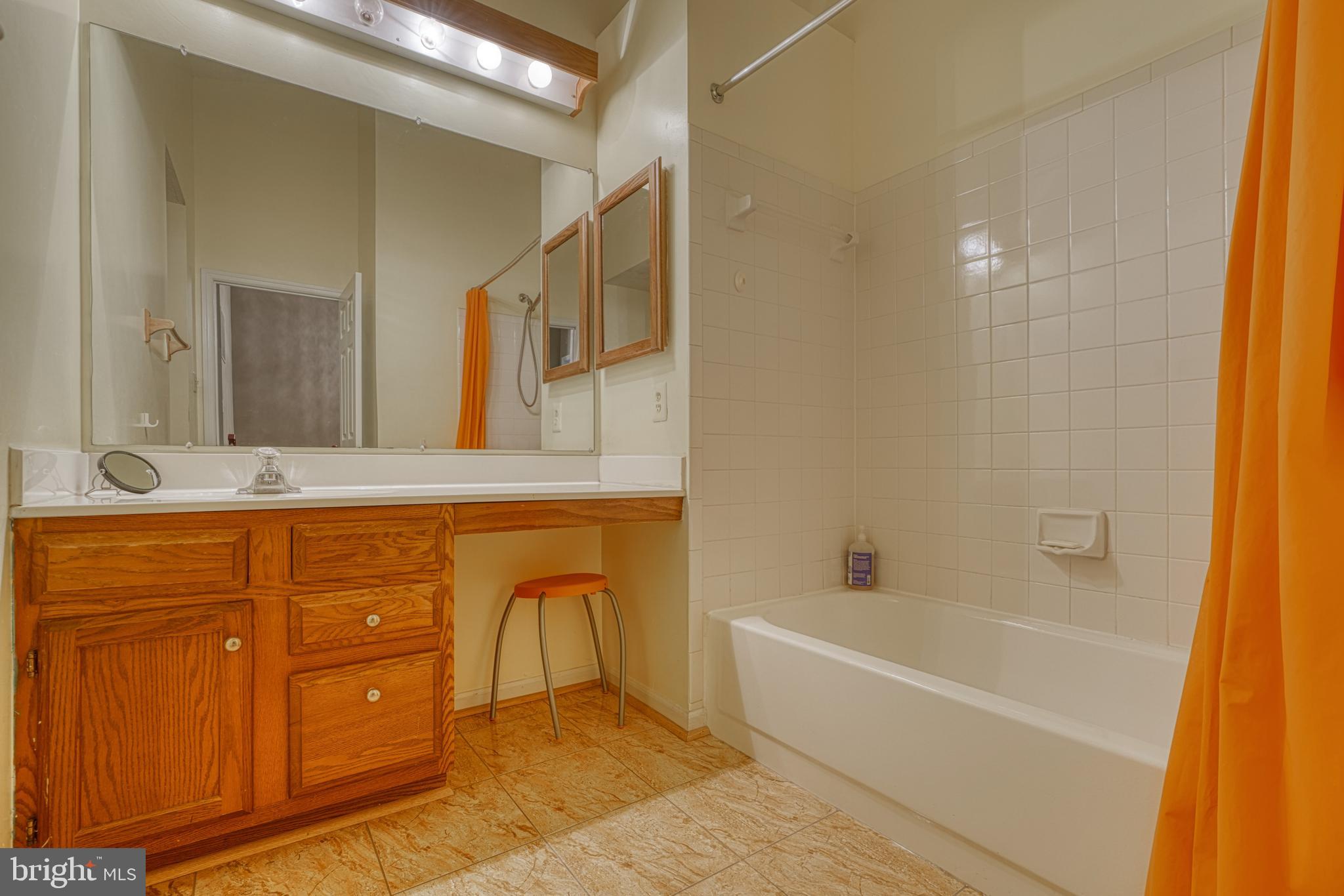 GREENSPRING EAST - Residential