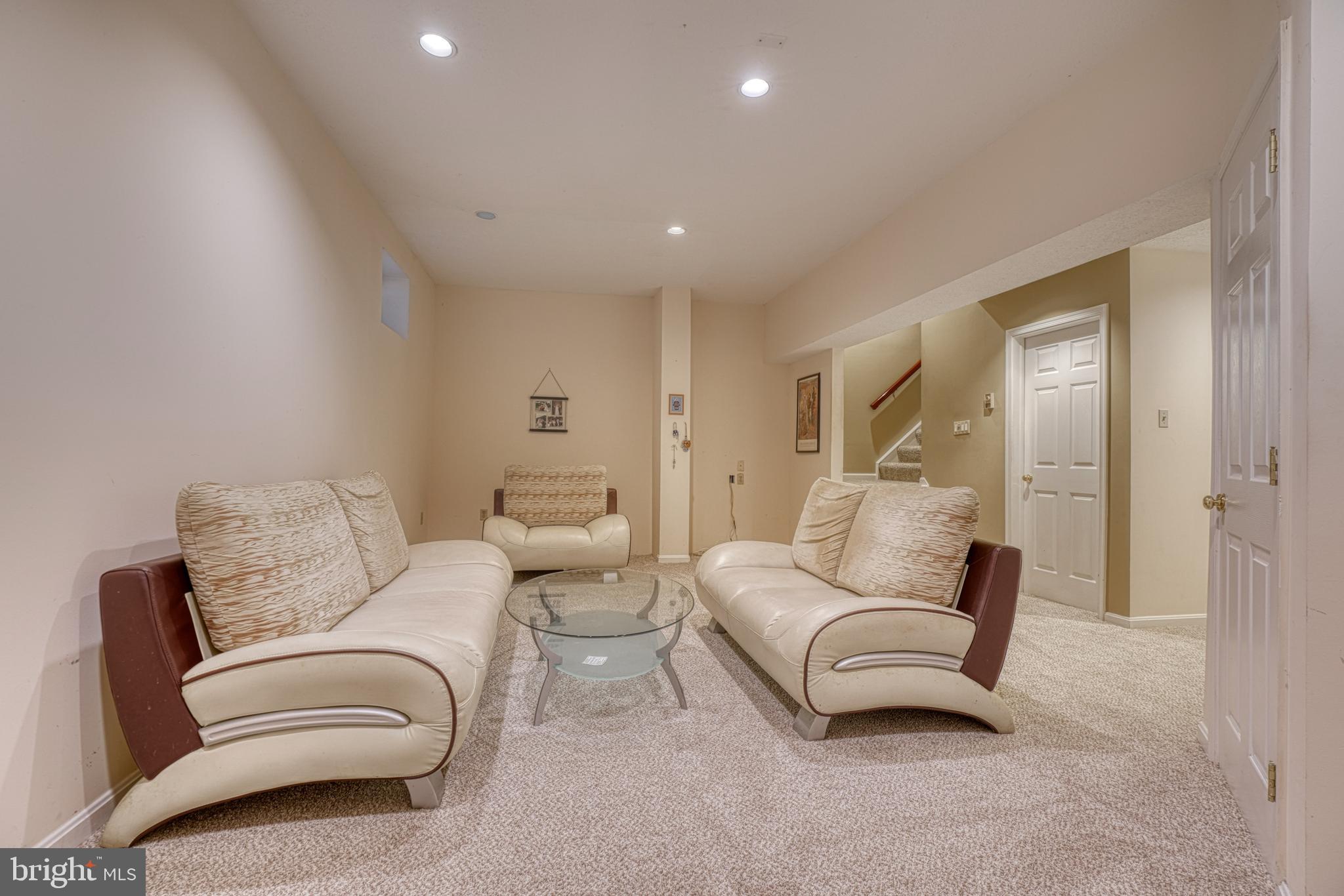 GREENSPRING EAST - Residential