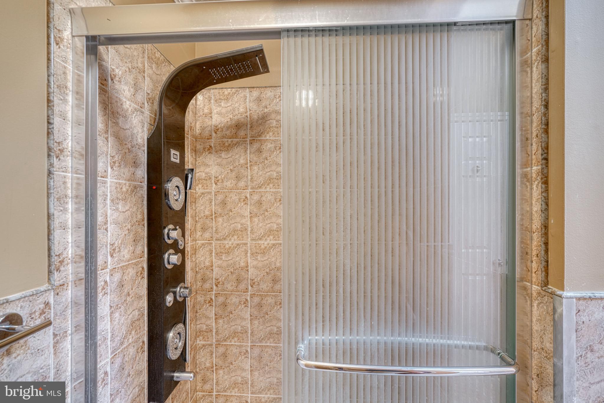 GREENSPRING EAST - Residential