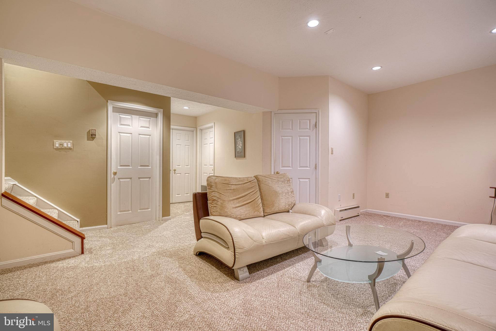 GREENSPRING EAST - Residential