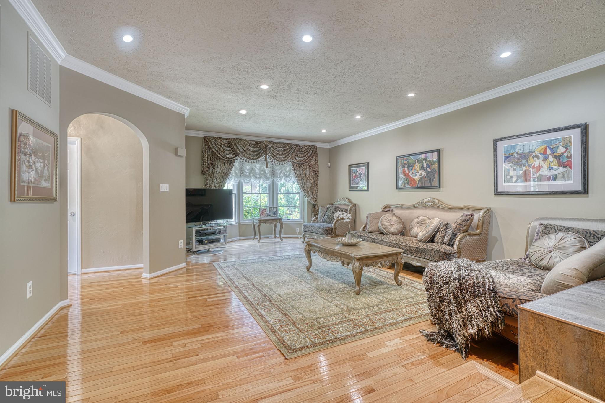 GREENSPRING EAST - Residential