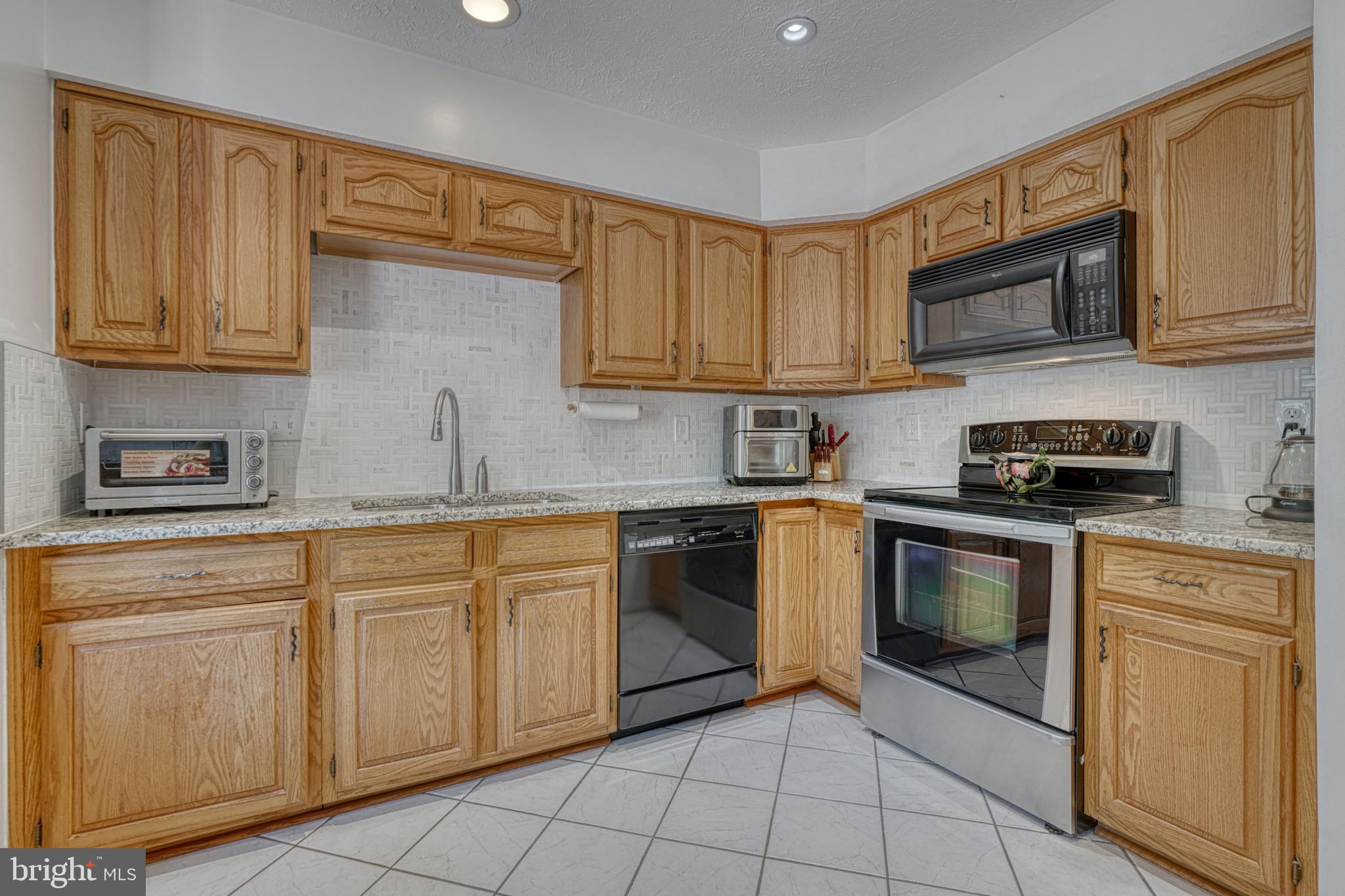 GREENSPRING EAST - Residential