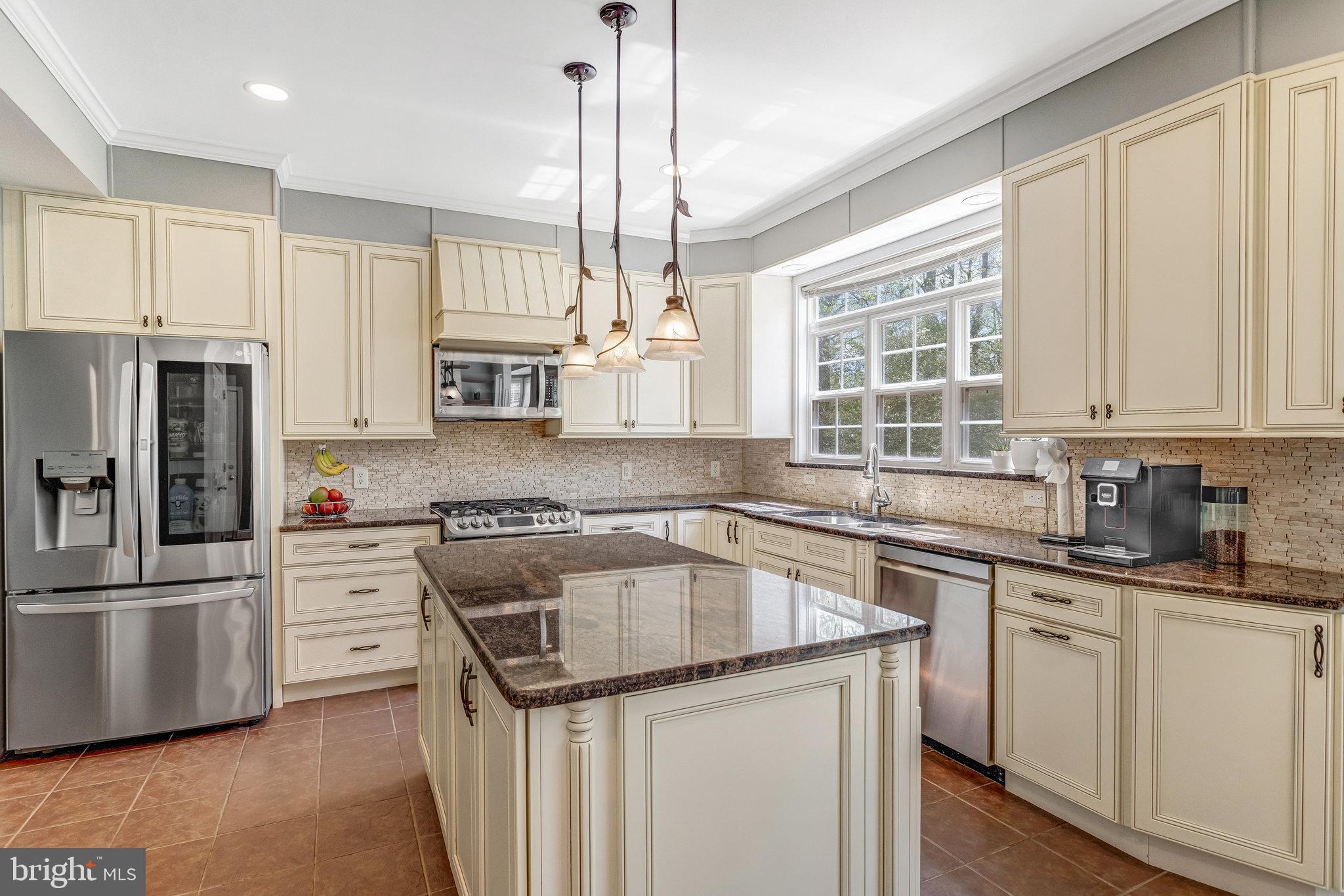 WINDSOR FOREST - Residential