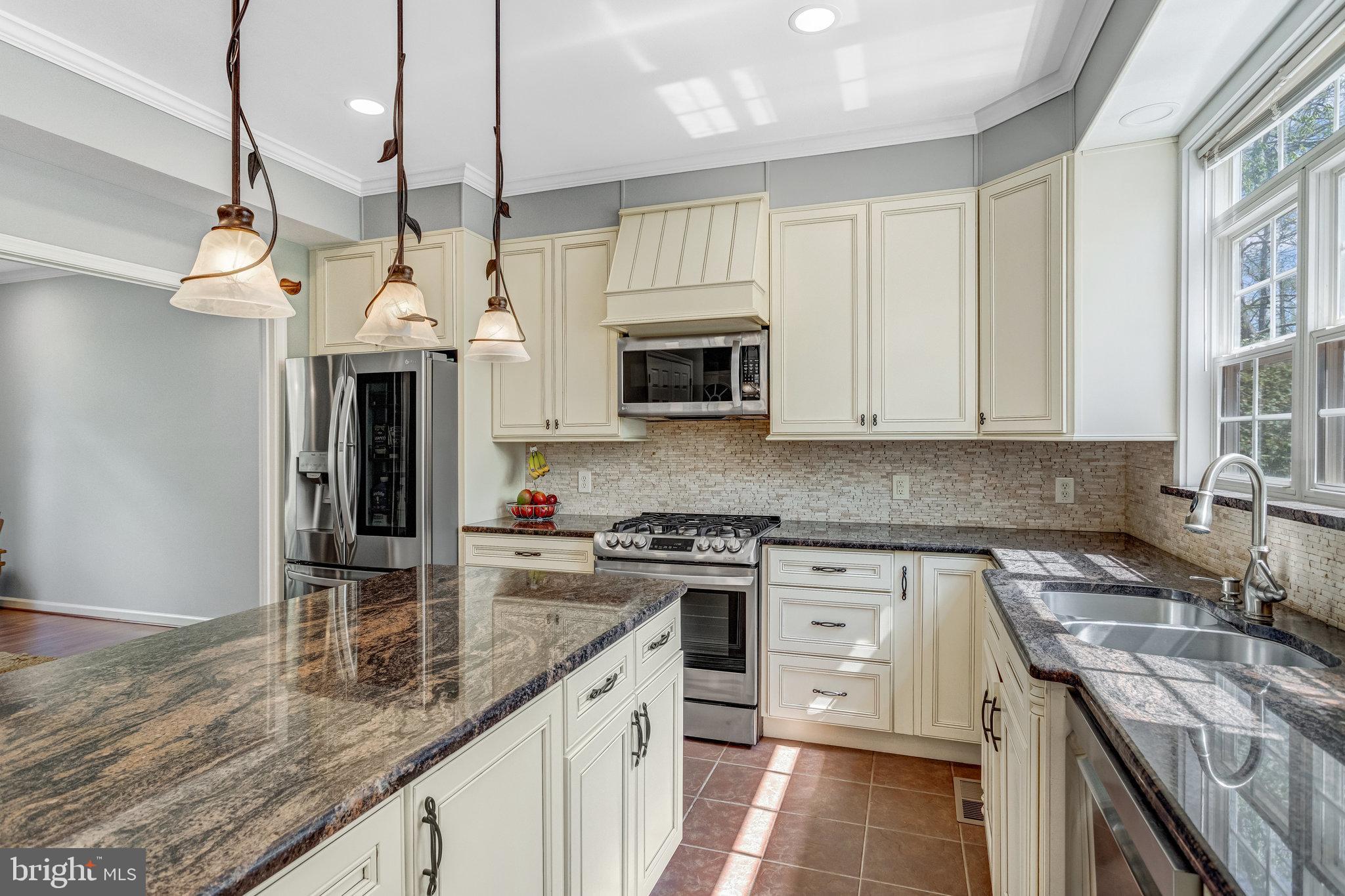 WINDSOR FOREST - Residential