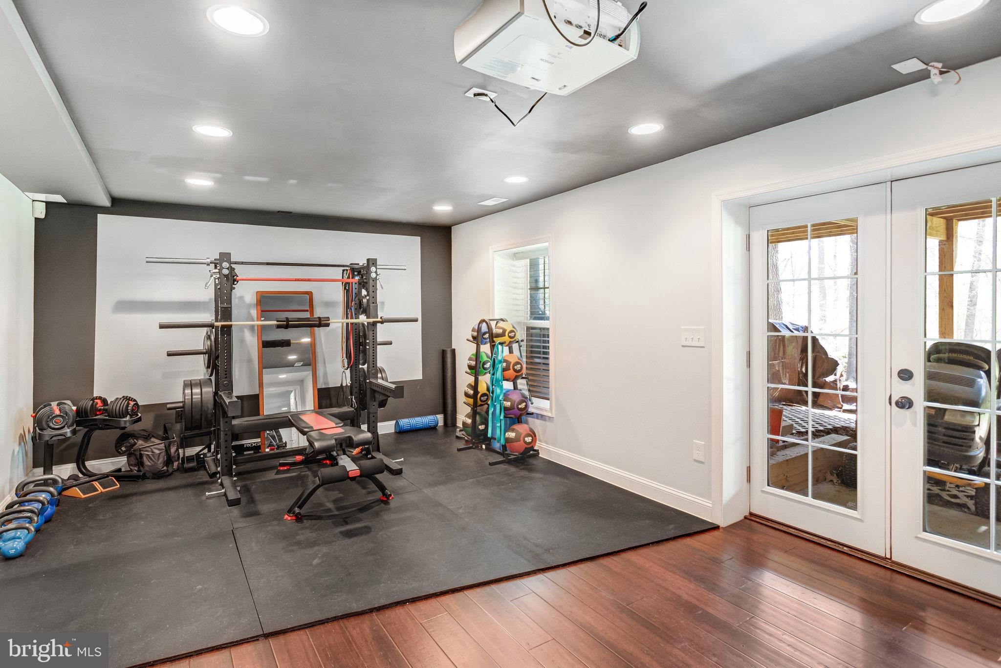 WINDSOR FOREST - Residential