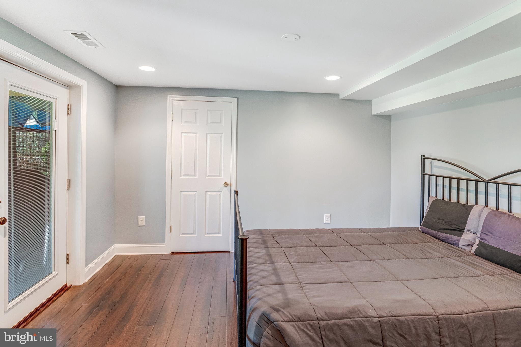 WINDSOR FOREST - Residential