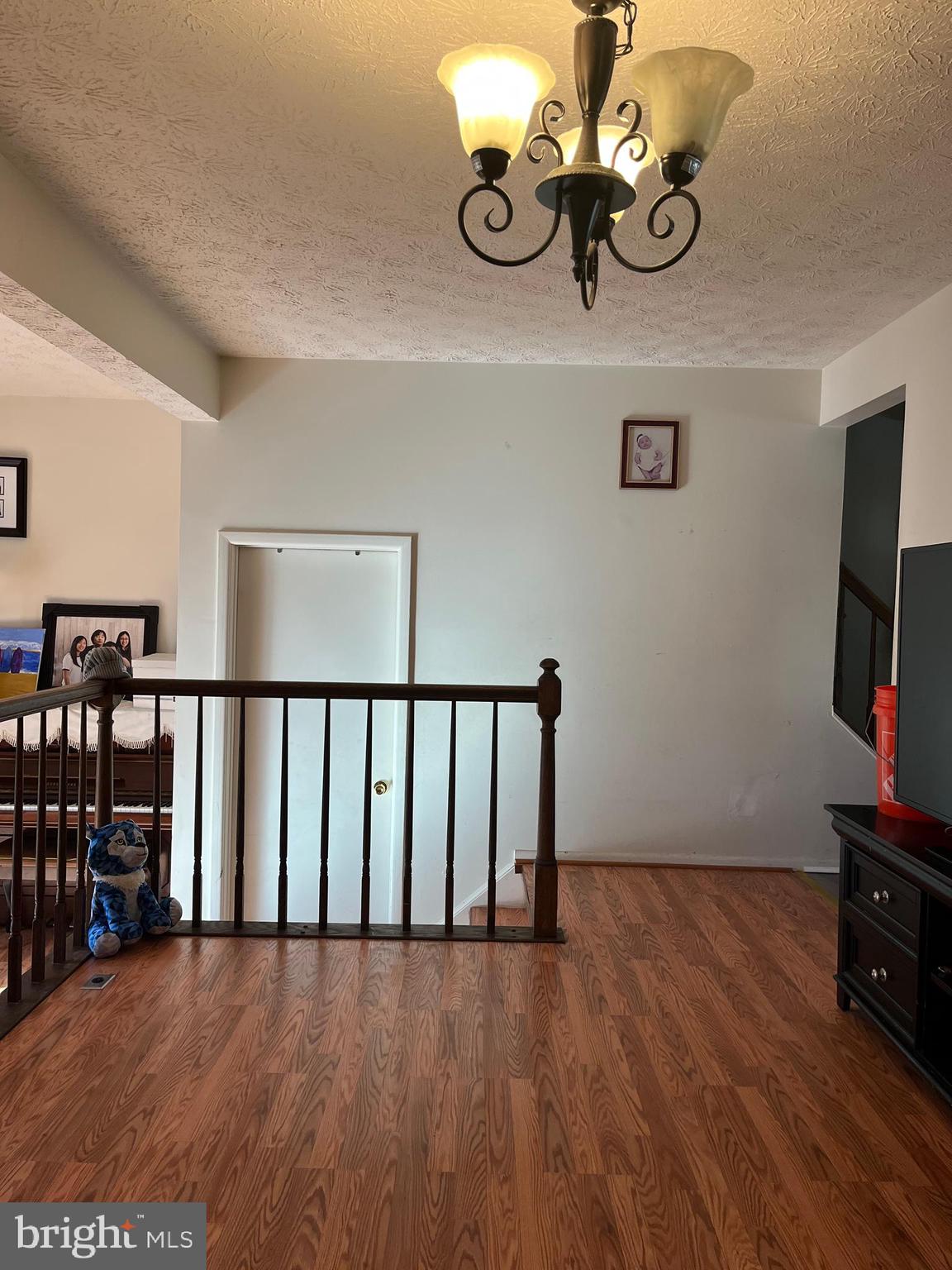 LEISHEAR VILLAGE - Residential