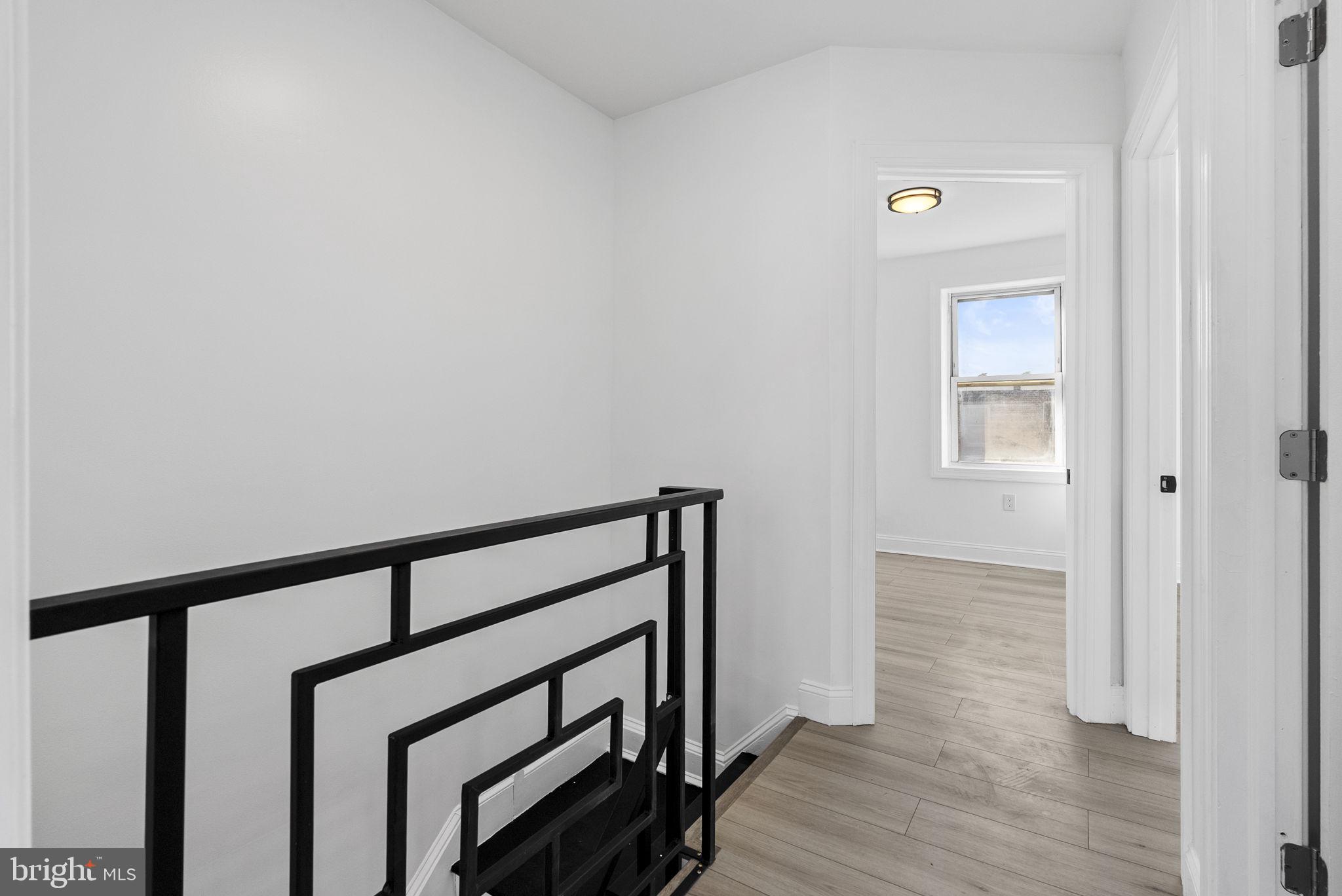 ELMWOOD PARK - Residential