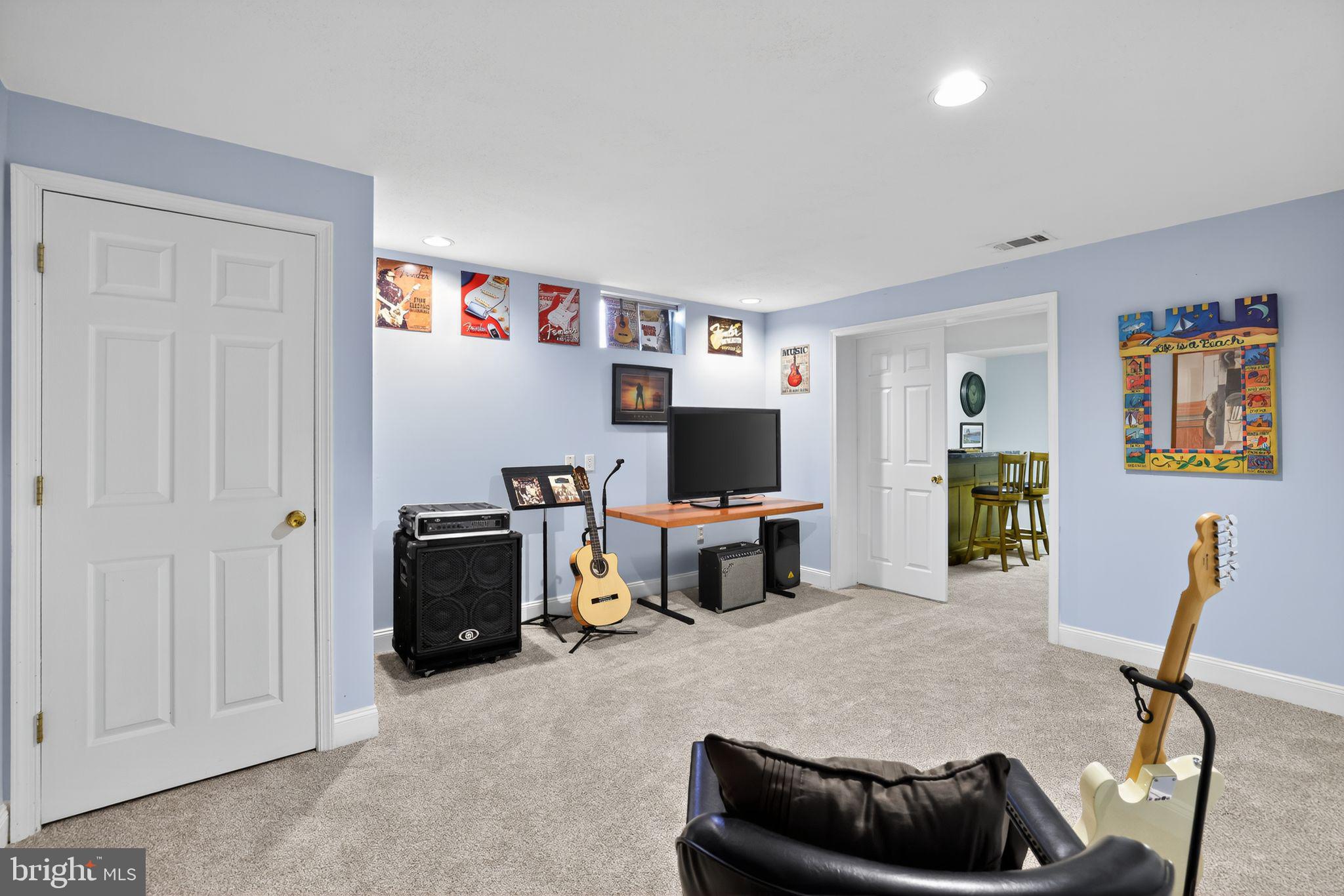 JAMISON HUNT - Residential