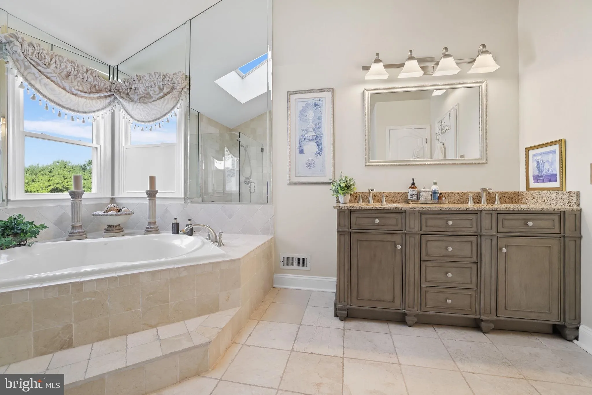 Jamison, Pennsylvania 18929, United States, 4 Bedrooms Bedrooms, ,3 BathroomsBathrooms,Residential,Active,205617