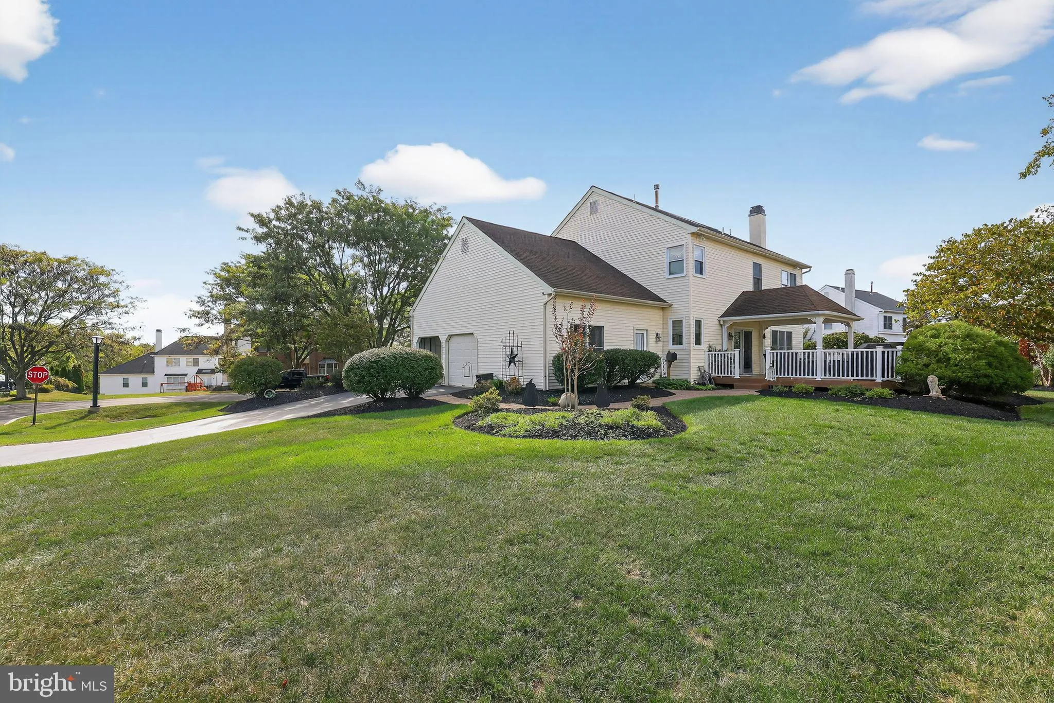 Jamison, Pennsylvania 18929, United States, 4 Bedrooms Bedrooms, ,3 BathroomsBathrooms,Residential,Active,205617