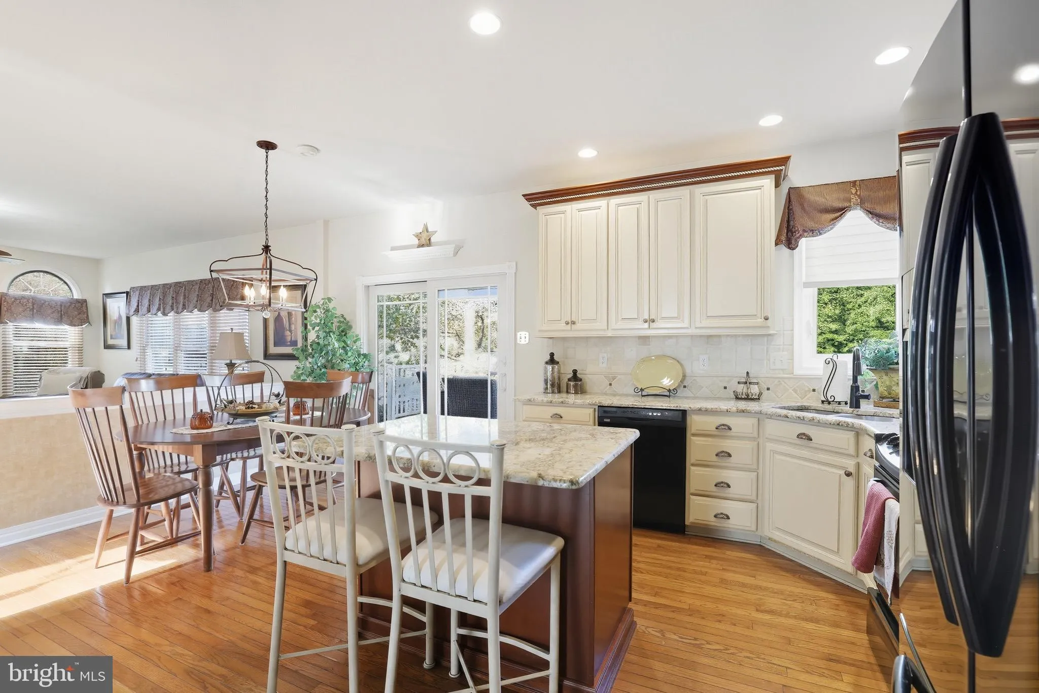 Jamison, Pennsylvania 18929, United States, 4 Bedrooms Bedrooms, ,3 BathroomsBathrooms,Residential,Active,205617