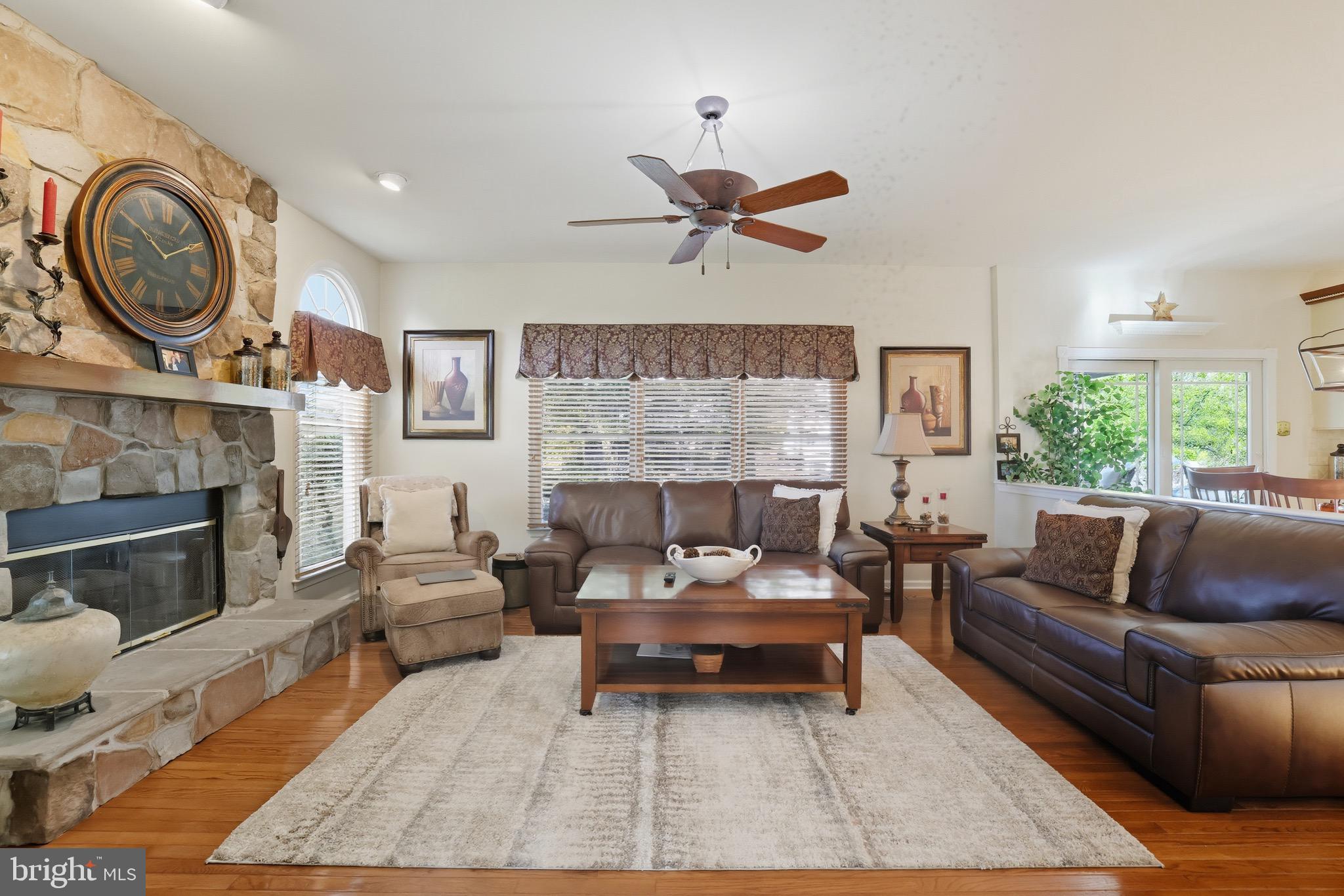 JAMISON HUNT - Residential