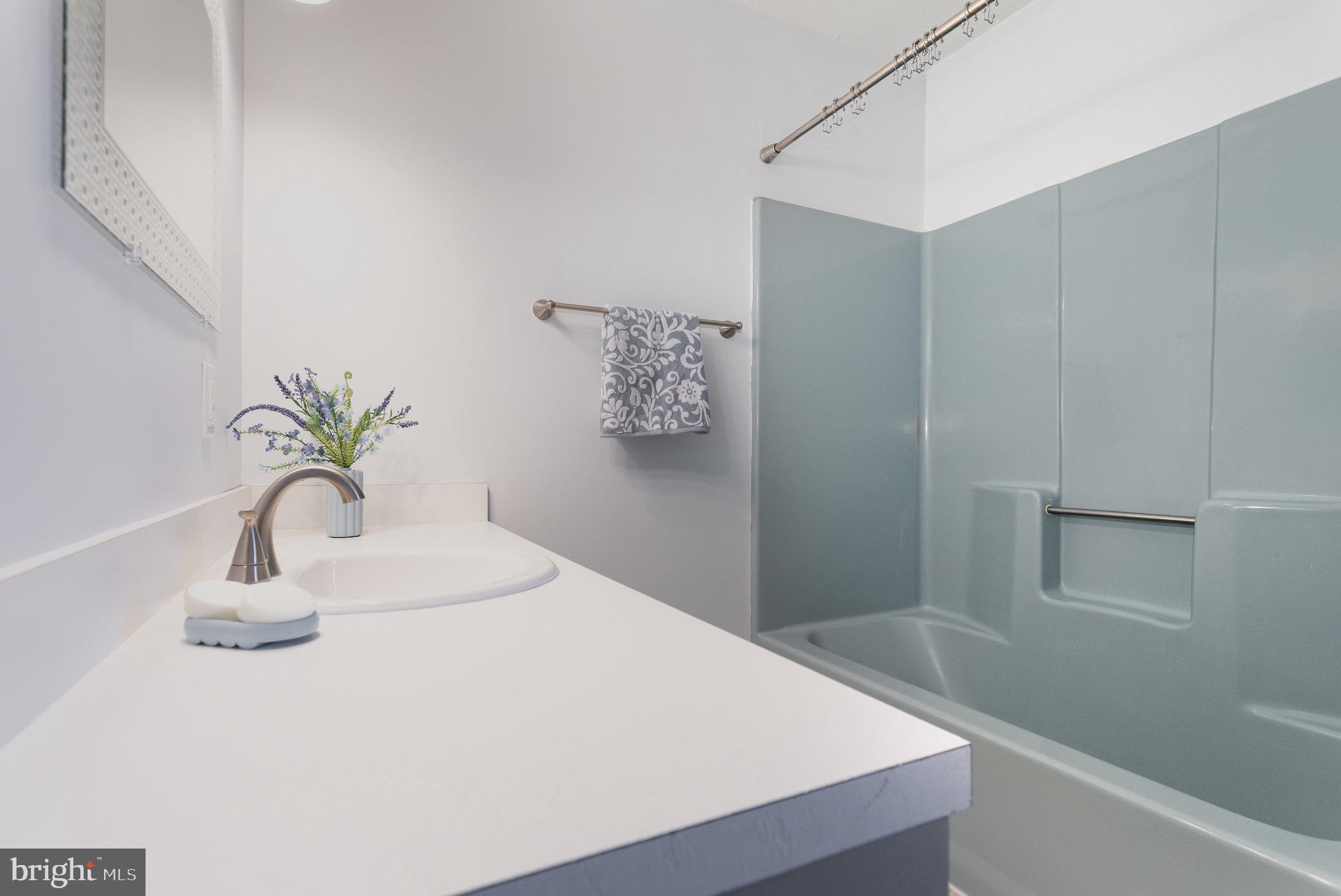 RED LION - Residential