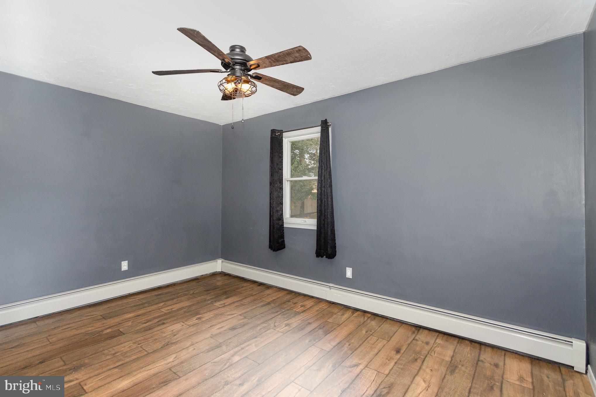 RED LION - Residential