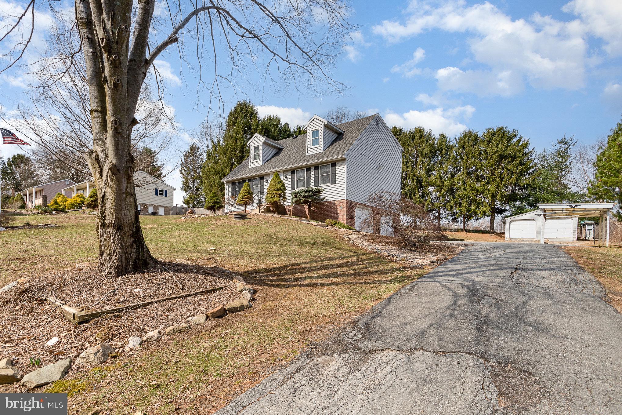 RED LION - Residential