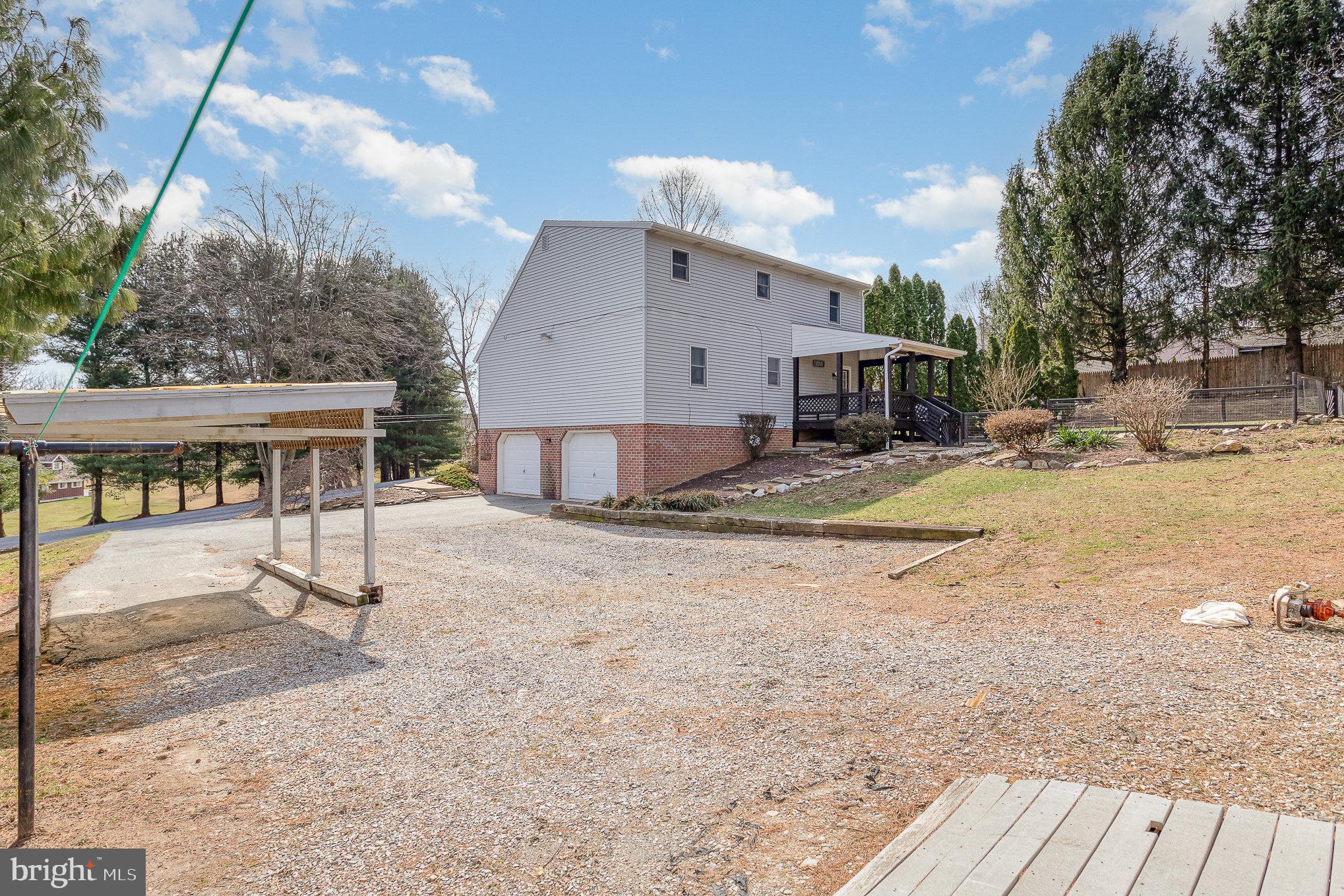 RED LION - Residential