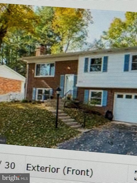 13818 GILBERT ROAD WOODBRIDGE VA 22193
