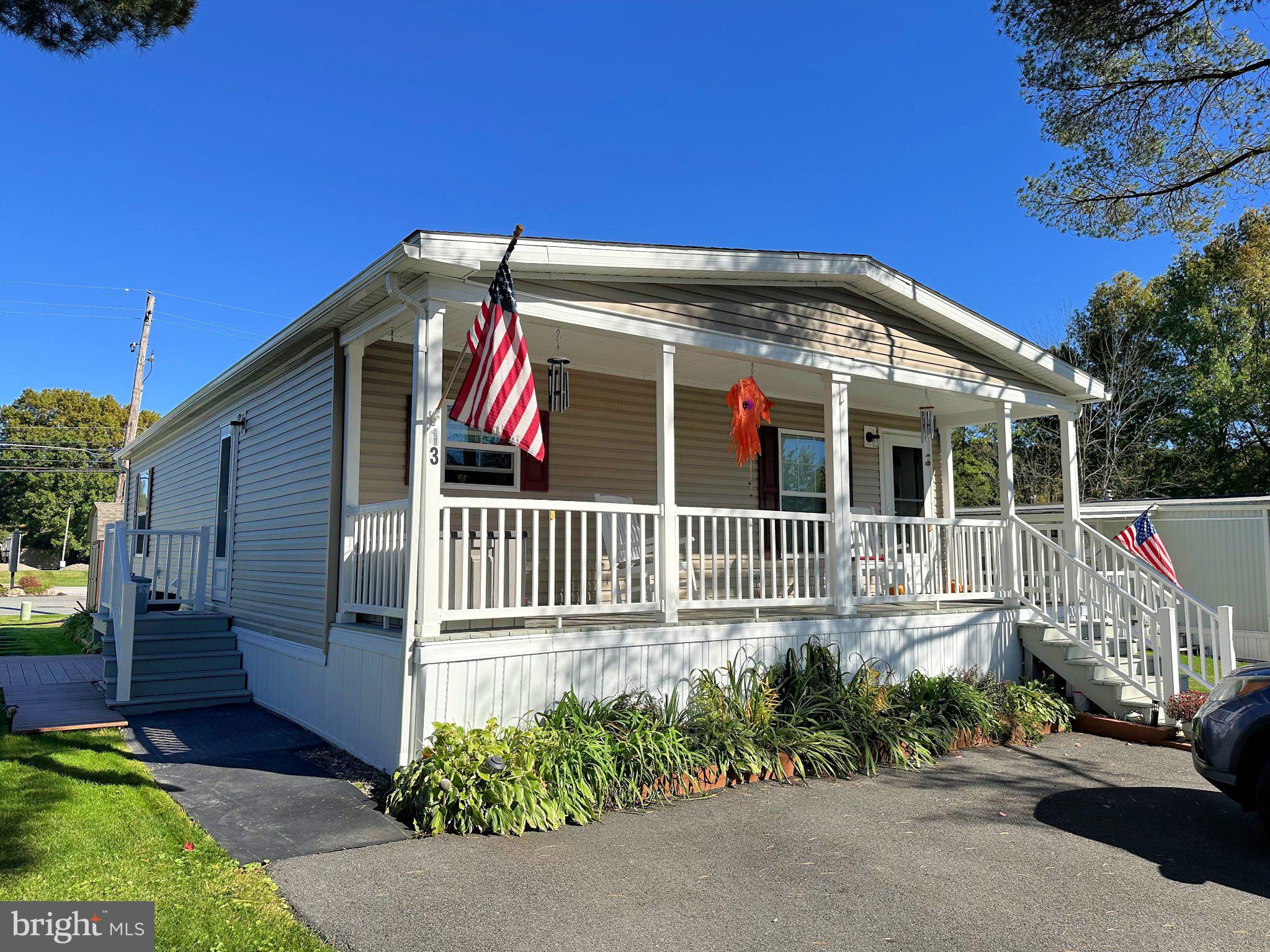 13 STANDISH LANE
