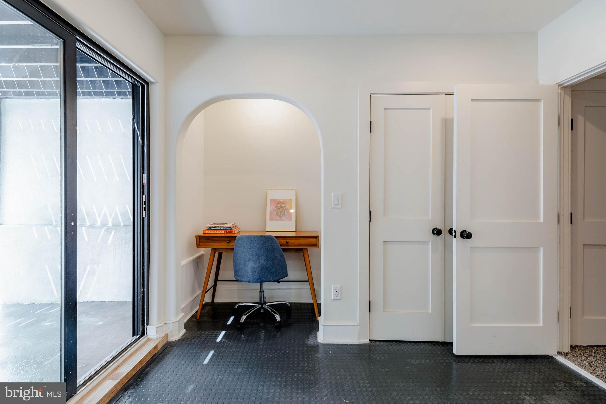 GRADUATE HOSPITAL - Residential