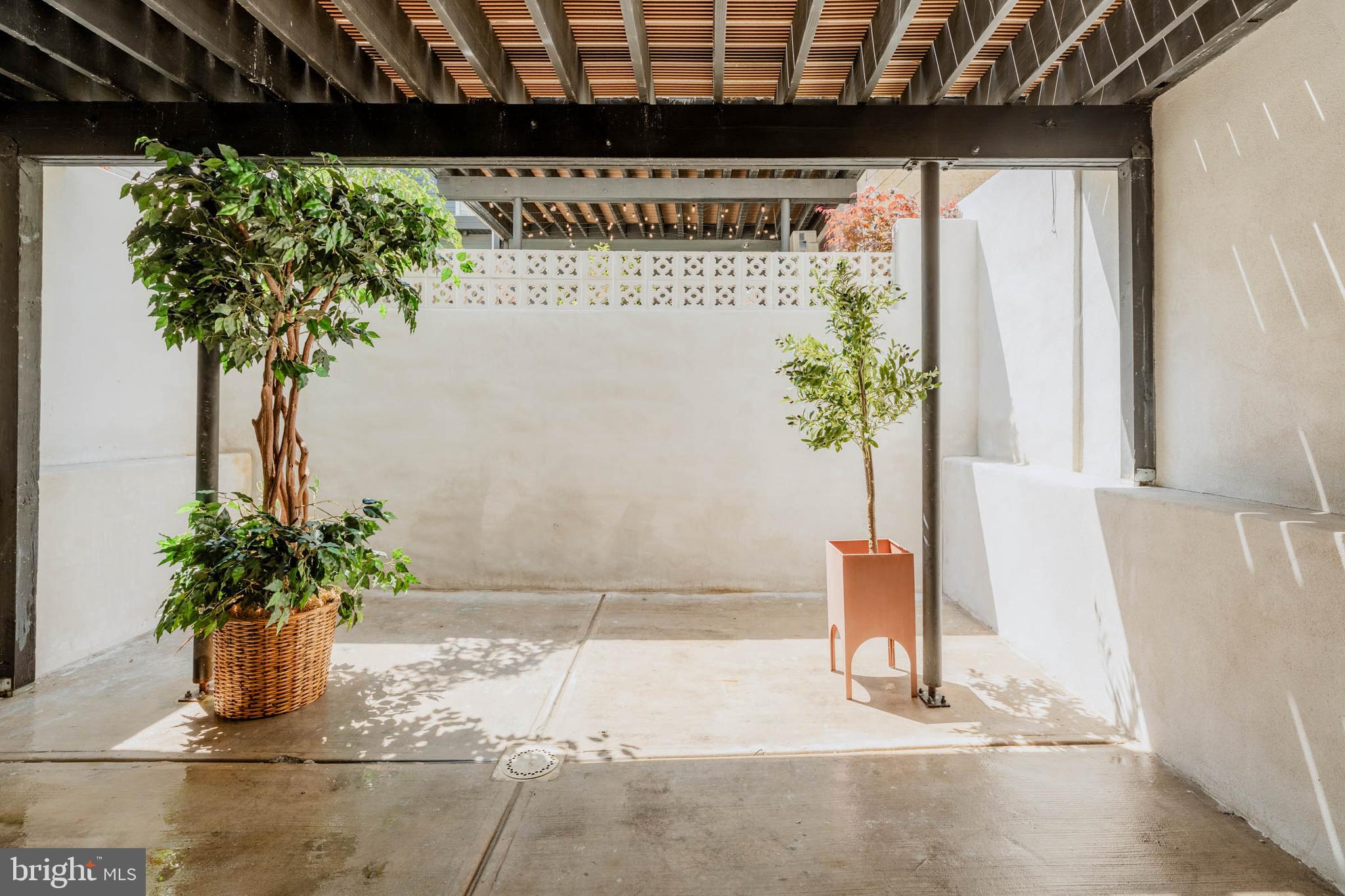 GRADUATE HOSPITAL - Residential