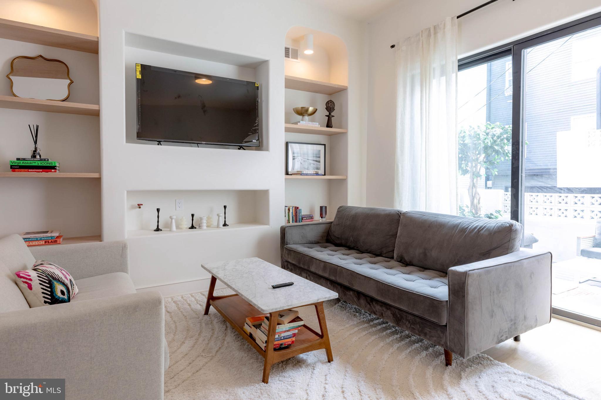 GRADUATE HOSPITAL - Residential