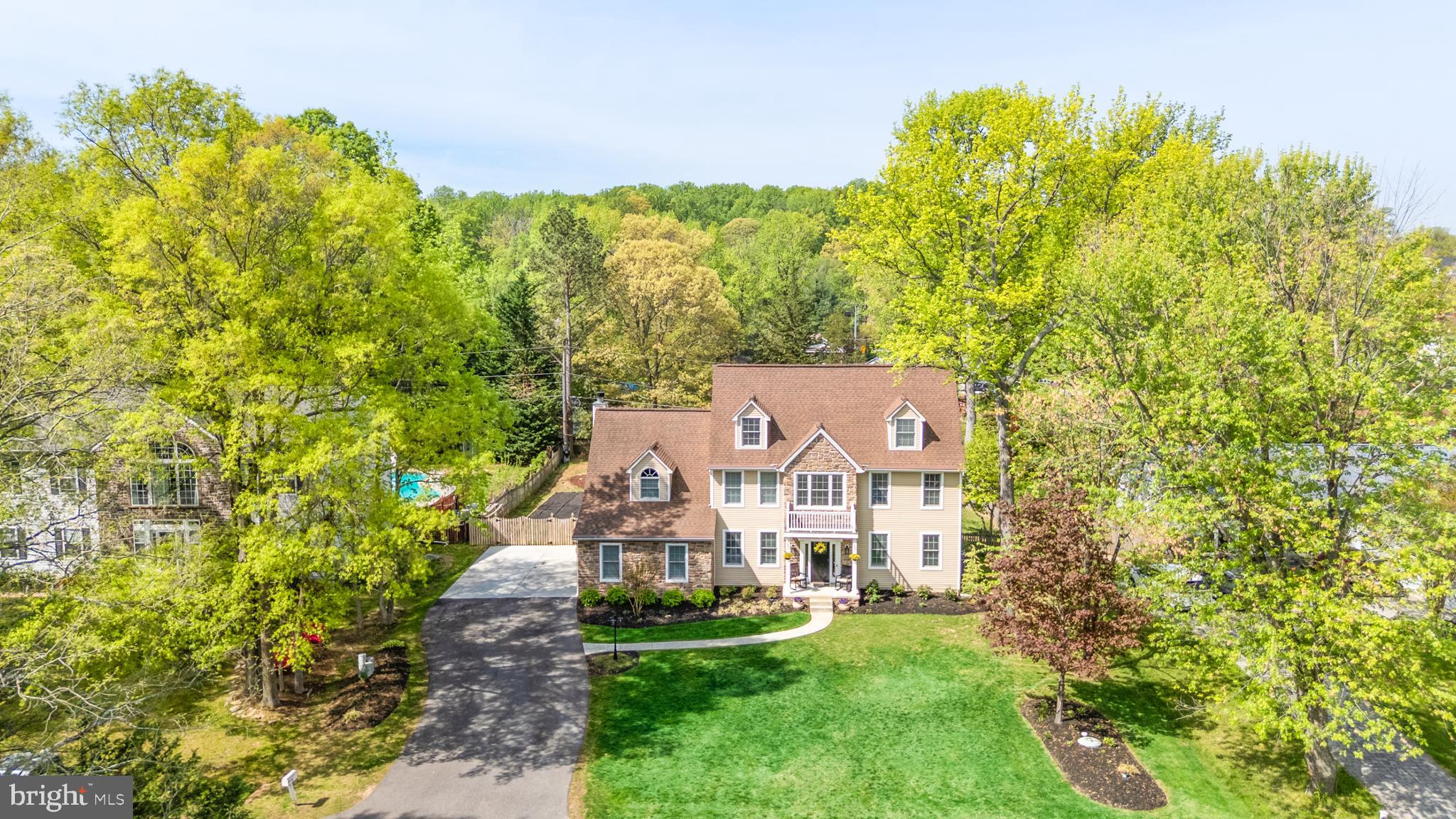 3310 LERITZ LANE