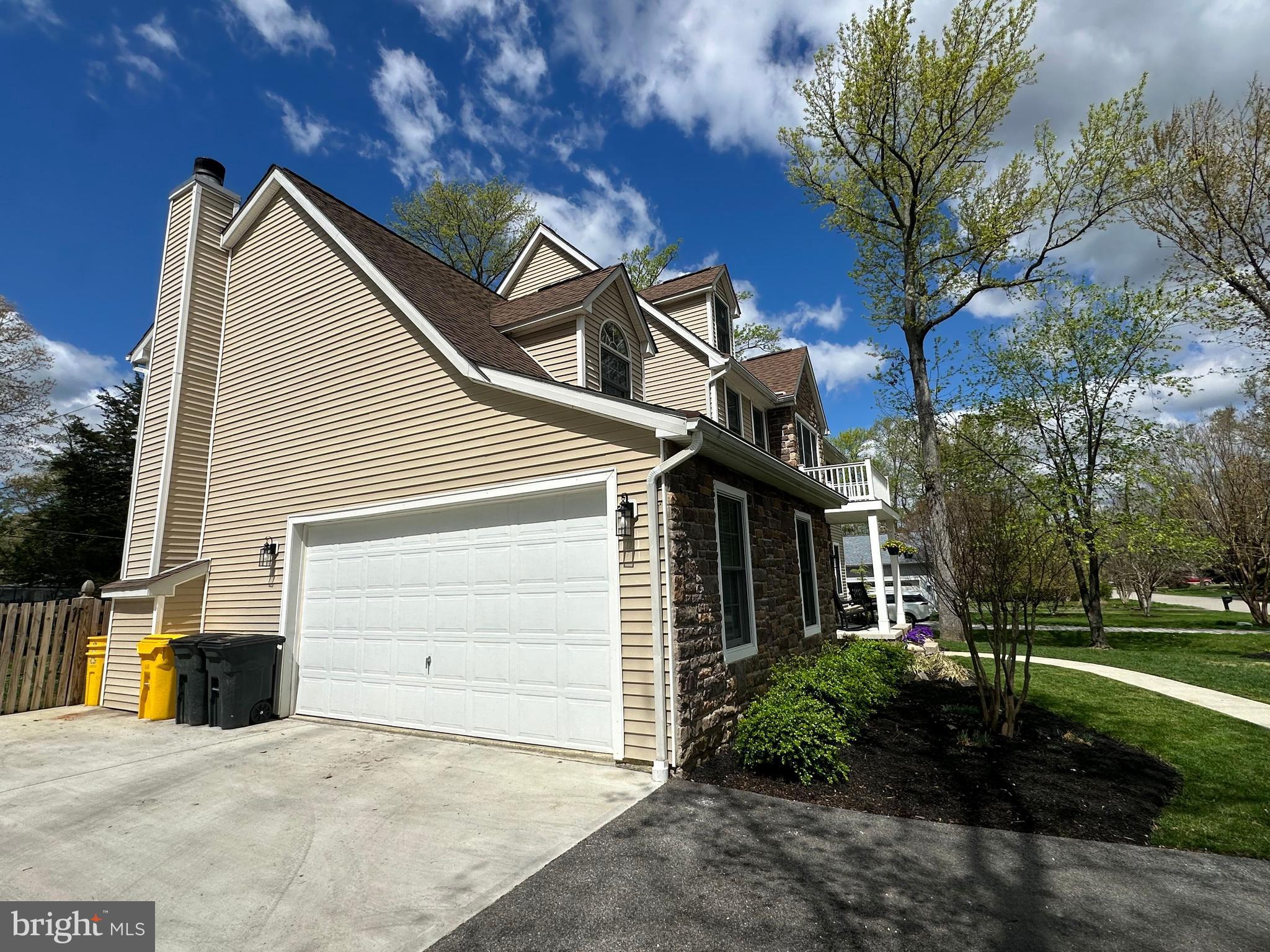 3310 LERITZ LANE