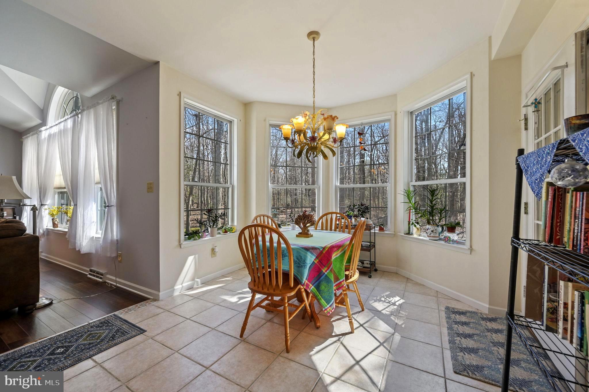 FOX HALL WEST - Residential