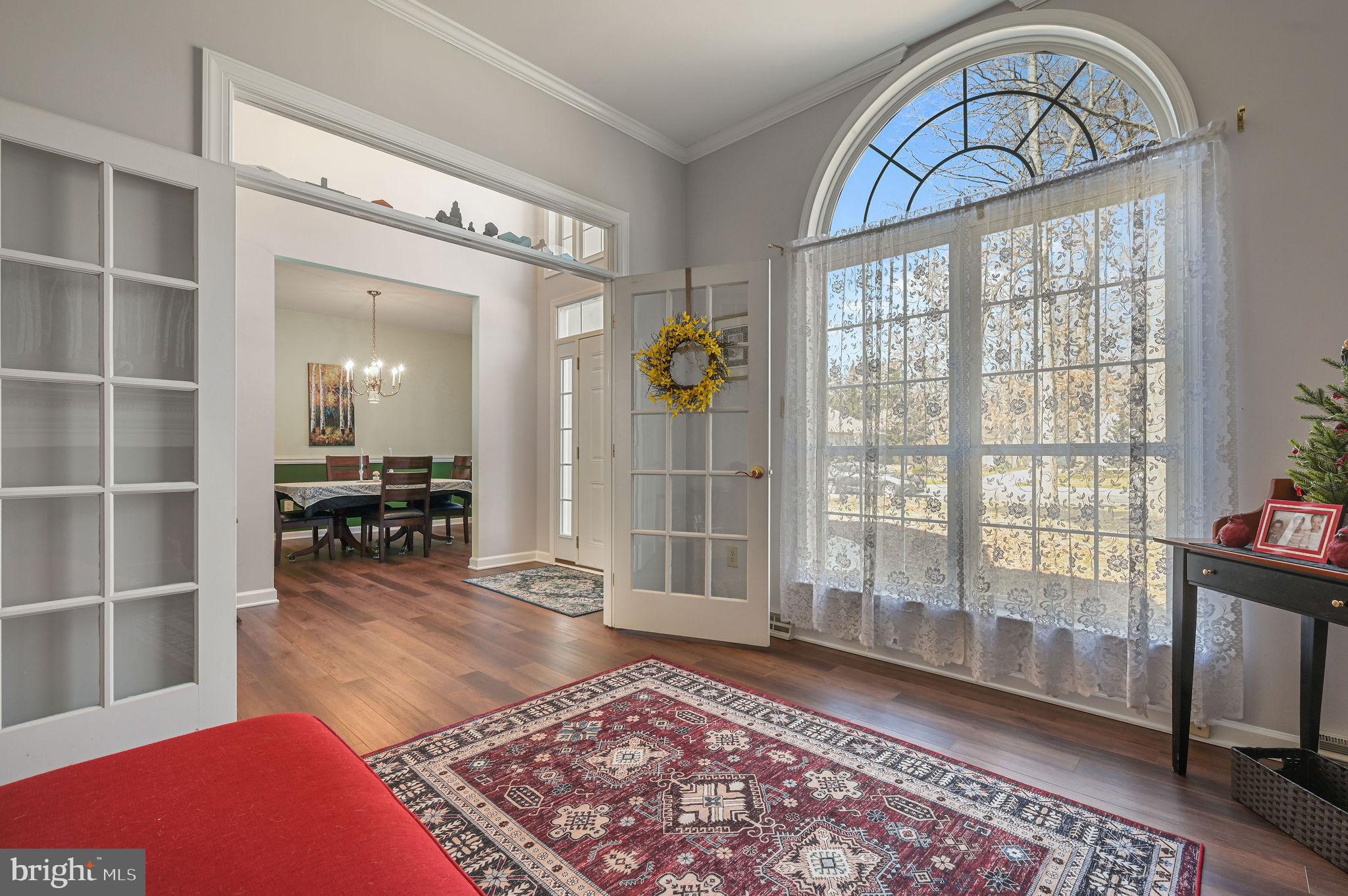 FOX HALL WEST - Residential